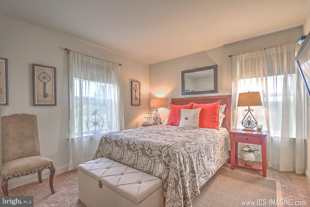 BUMBLE BEE HOLLOW - Residential