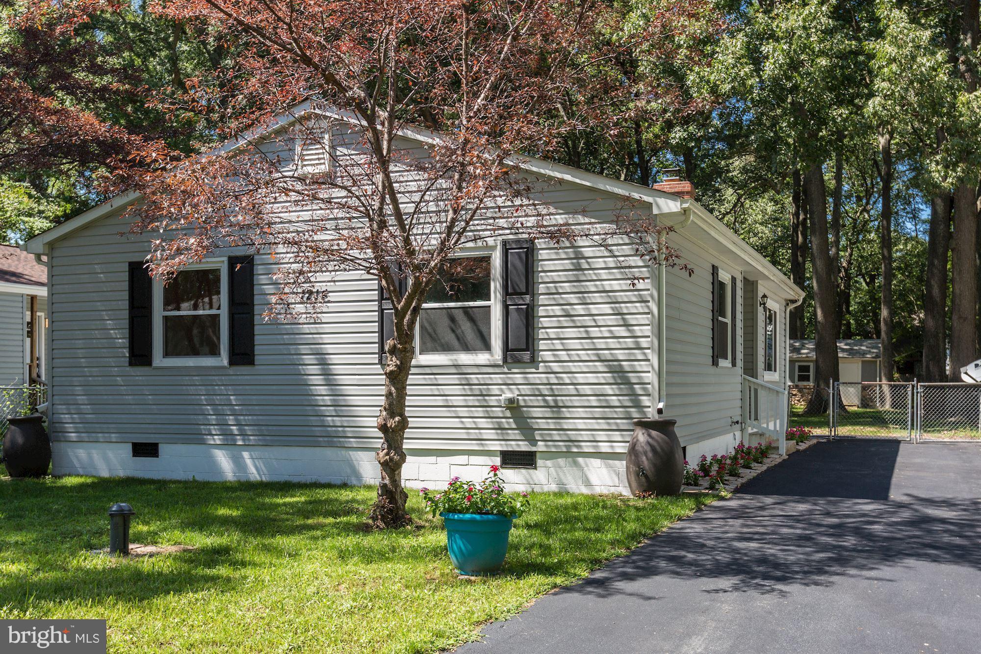 FRANKLIN MANOR BEACH - Residential