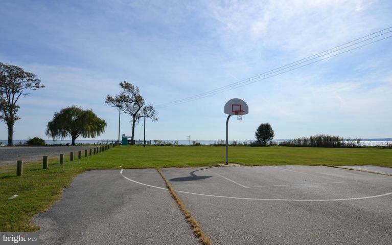 FRANKLIN MANOR BEACH - Residential