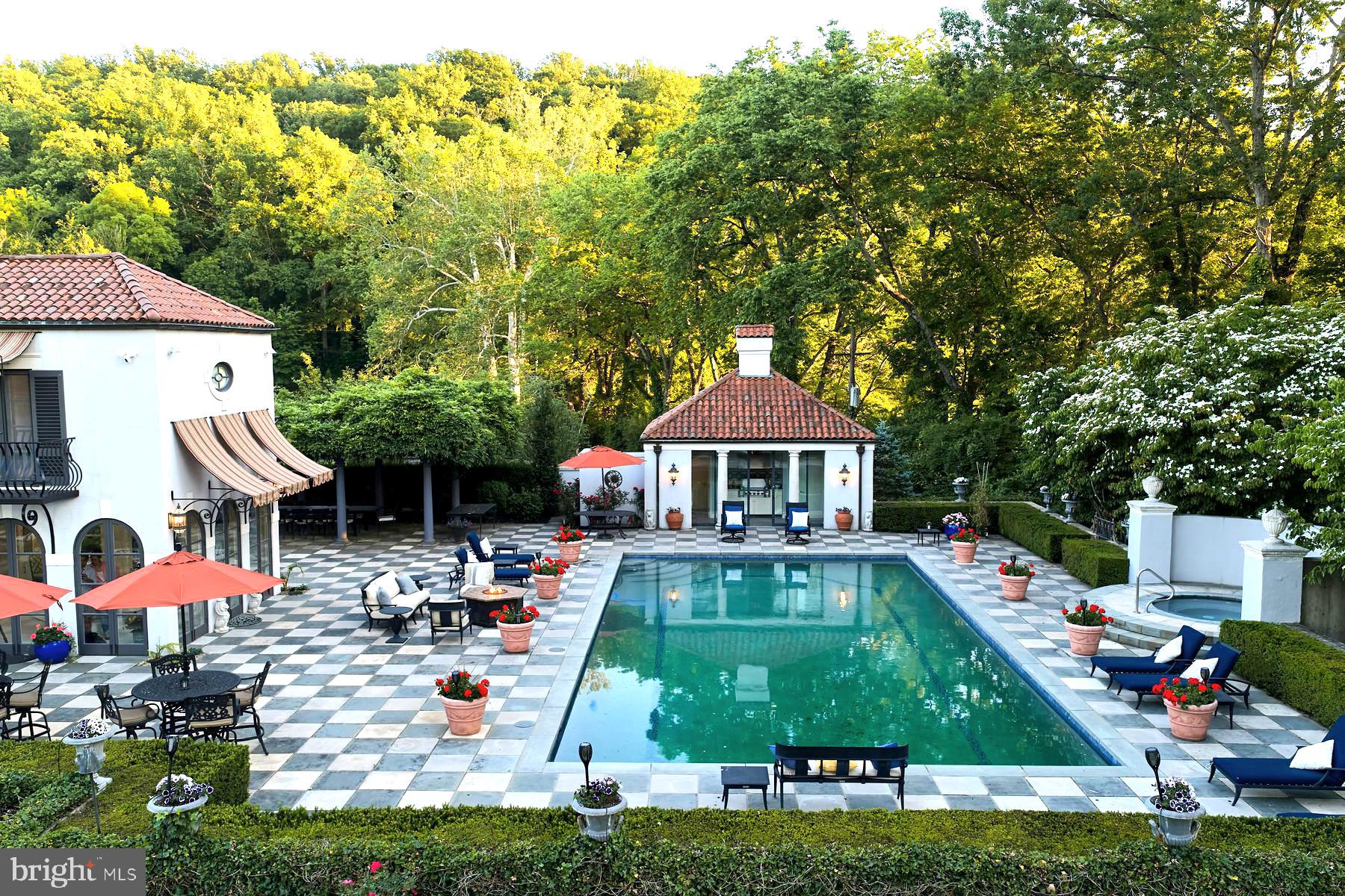 3052 RIVER ROAD