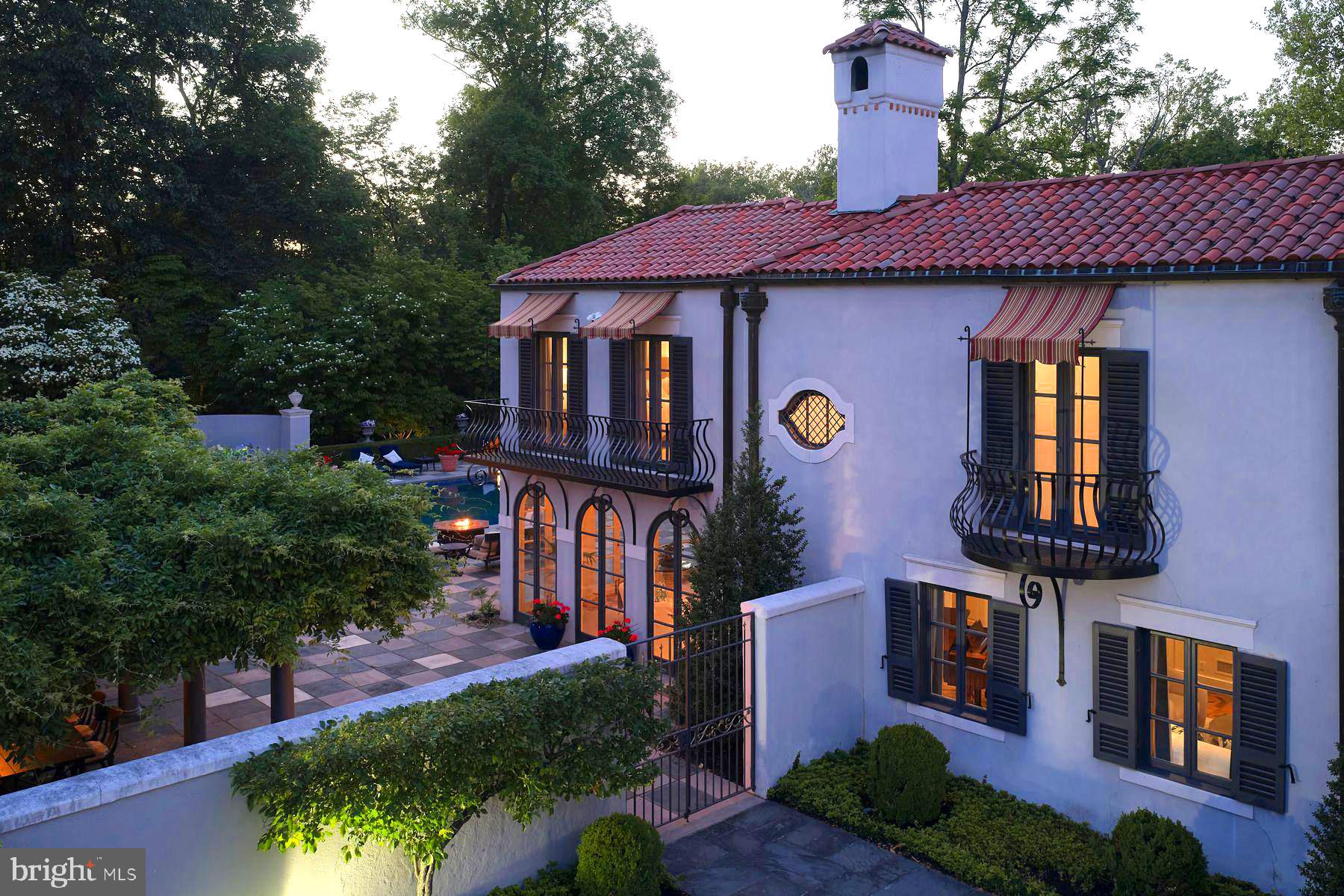 3052 RIVER ROAD