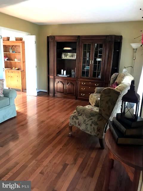 SATYR WOODS - Residential