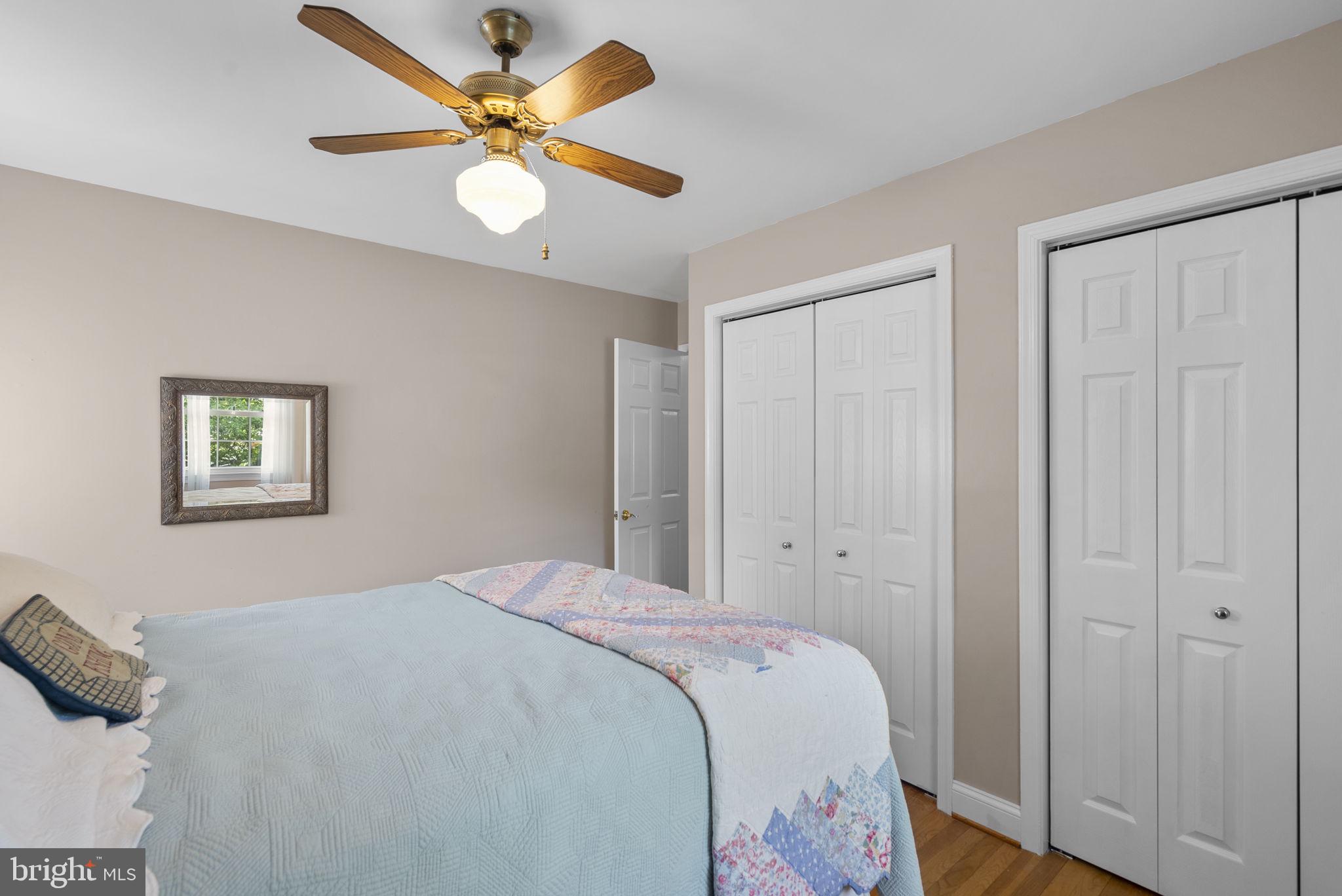 WILLIAMSBURG VILLAGE - Residential