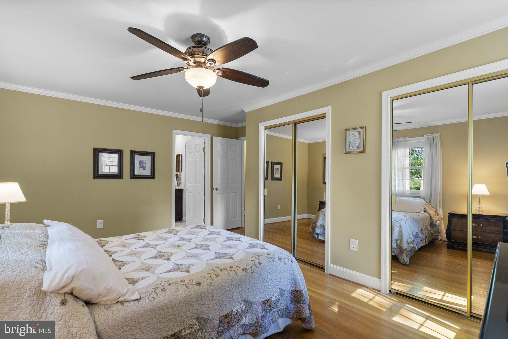 WILLIAMSBURG VILLAGE - Residential