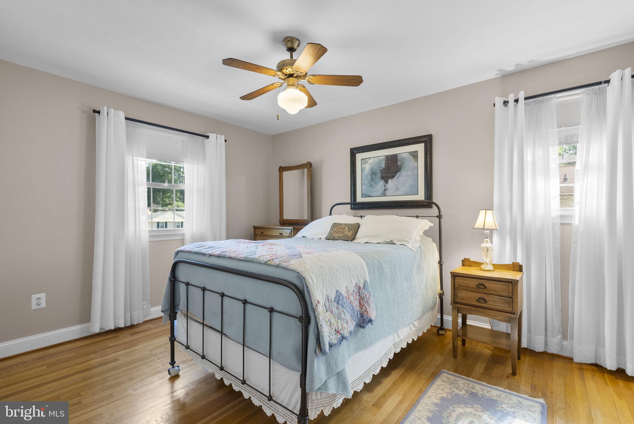 WILLIAMSBURG VILLAGE - Residential