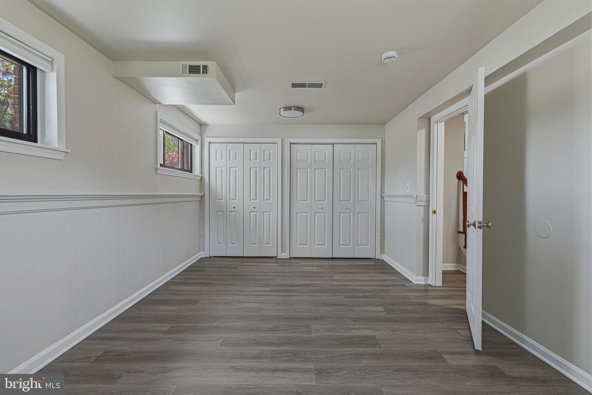 LYNBROOK - Residential