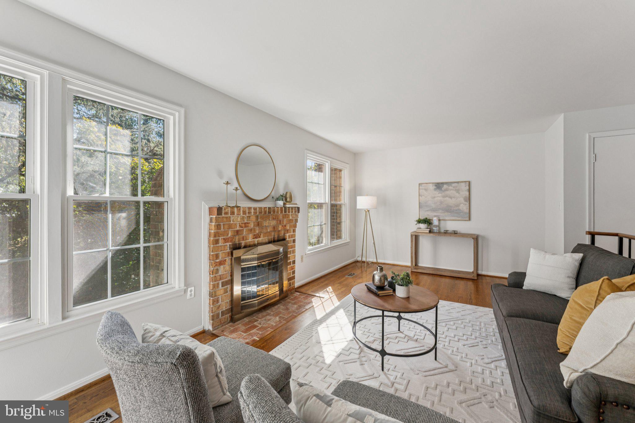 LAFAYETTE VILLAGE - Residential Lease