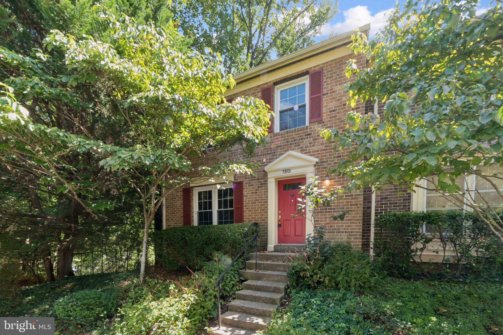 LAFAYETTE VILLAGE - Residential Lease