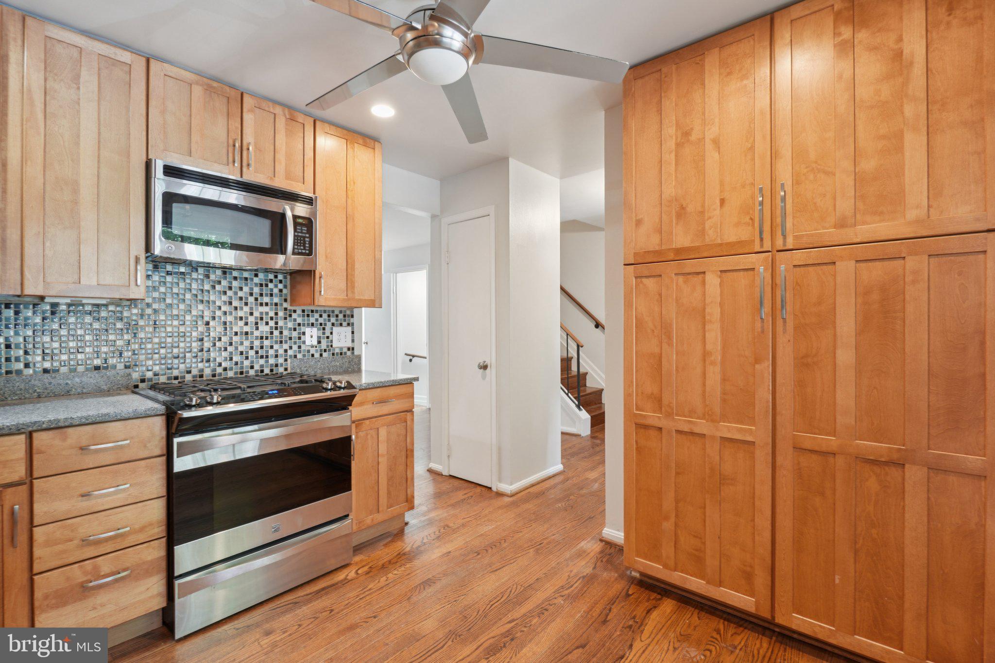 LAFAYETTE VILLAGE - Residential Lease