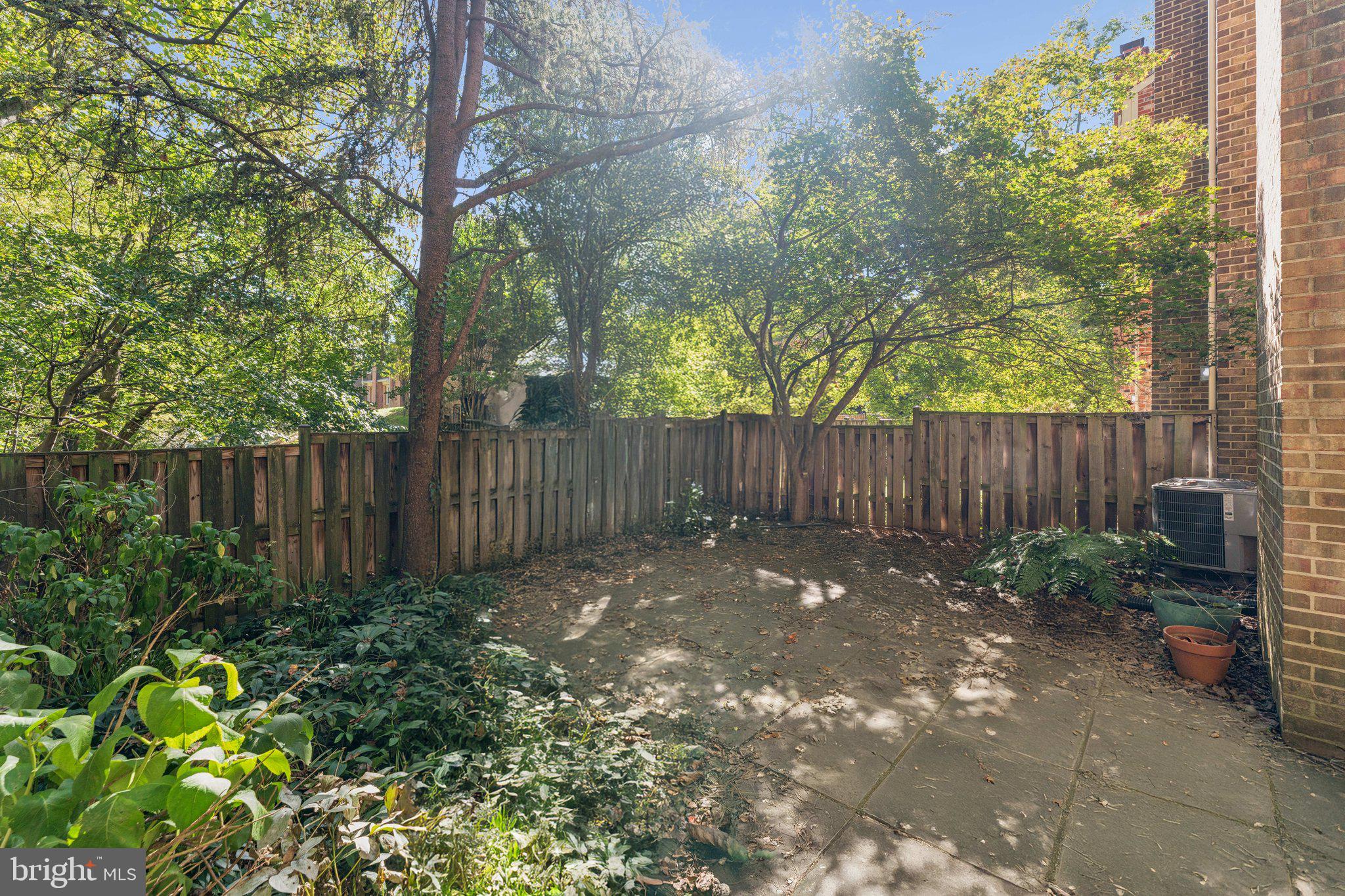 LAFAYETTE VILLAGE - Residential Lease