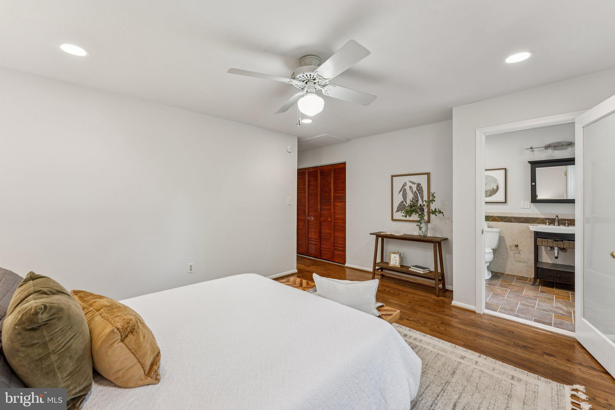 LAFAYETTE VILLAGE - Residential Lease