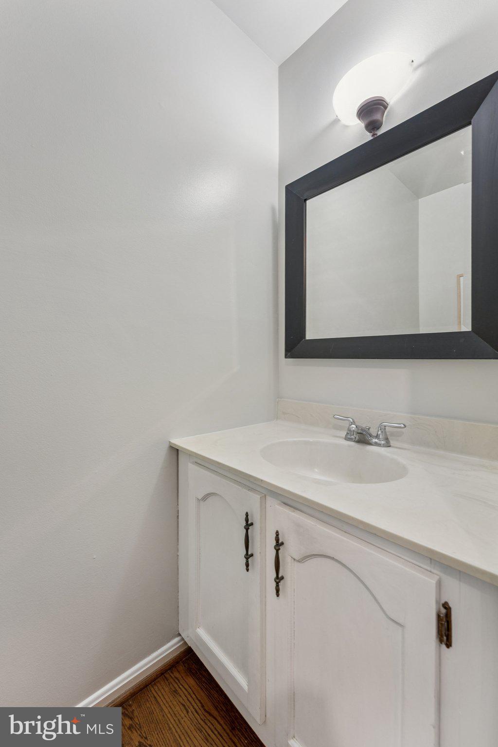 LAFAYETTE VILLAGE - Residential Lease