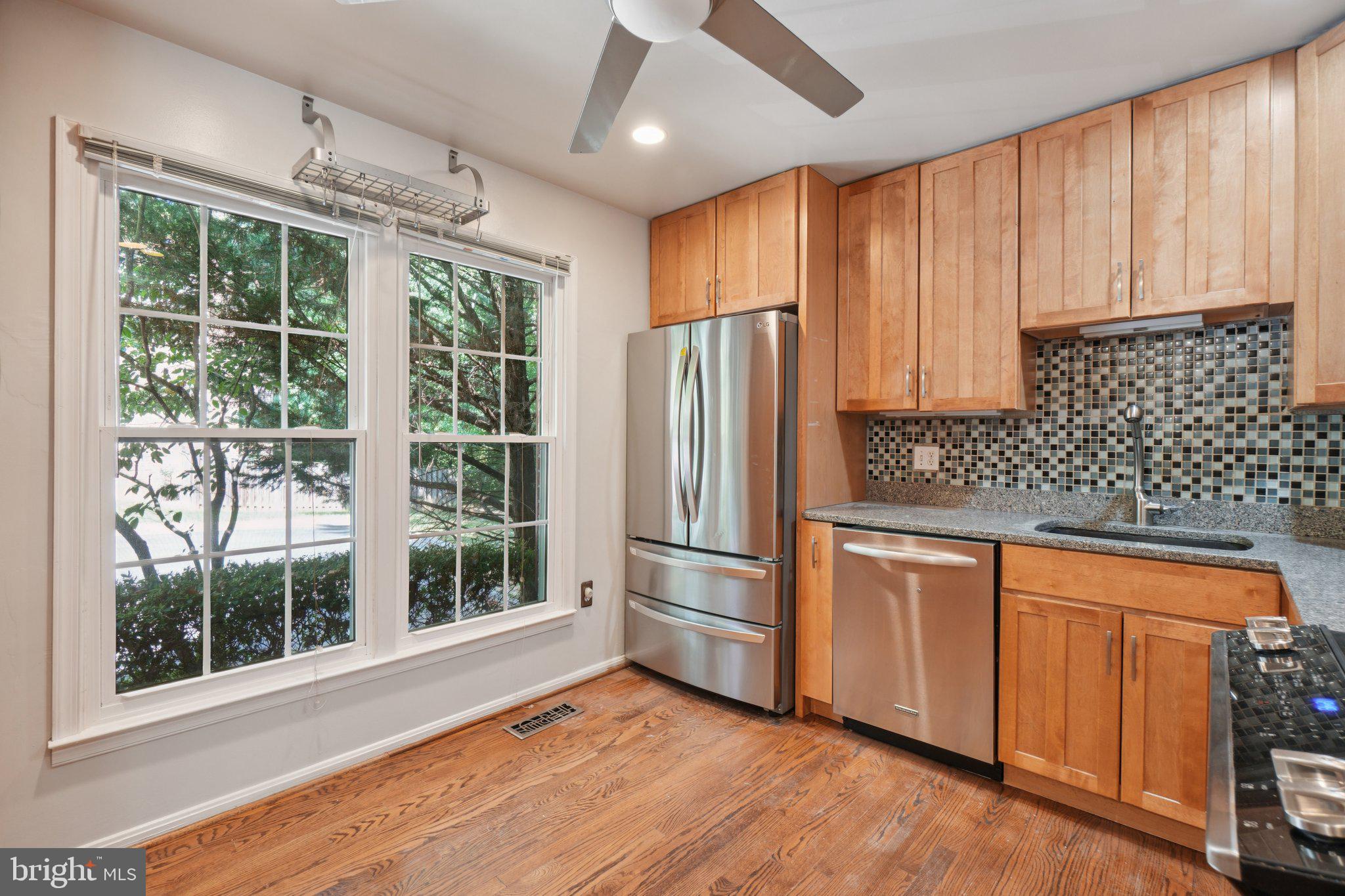 LAFAYETTE VILLAGE - Residential Lease