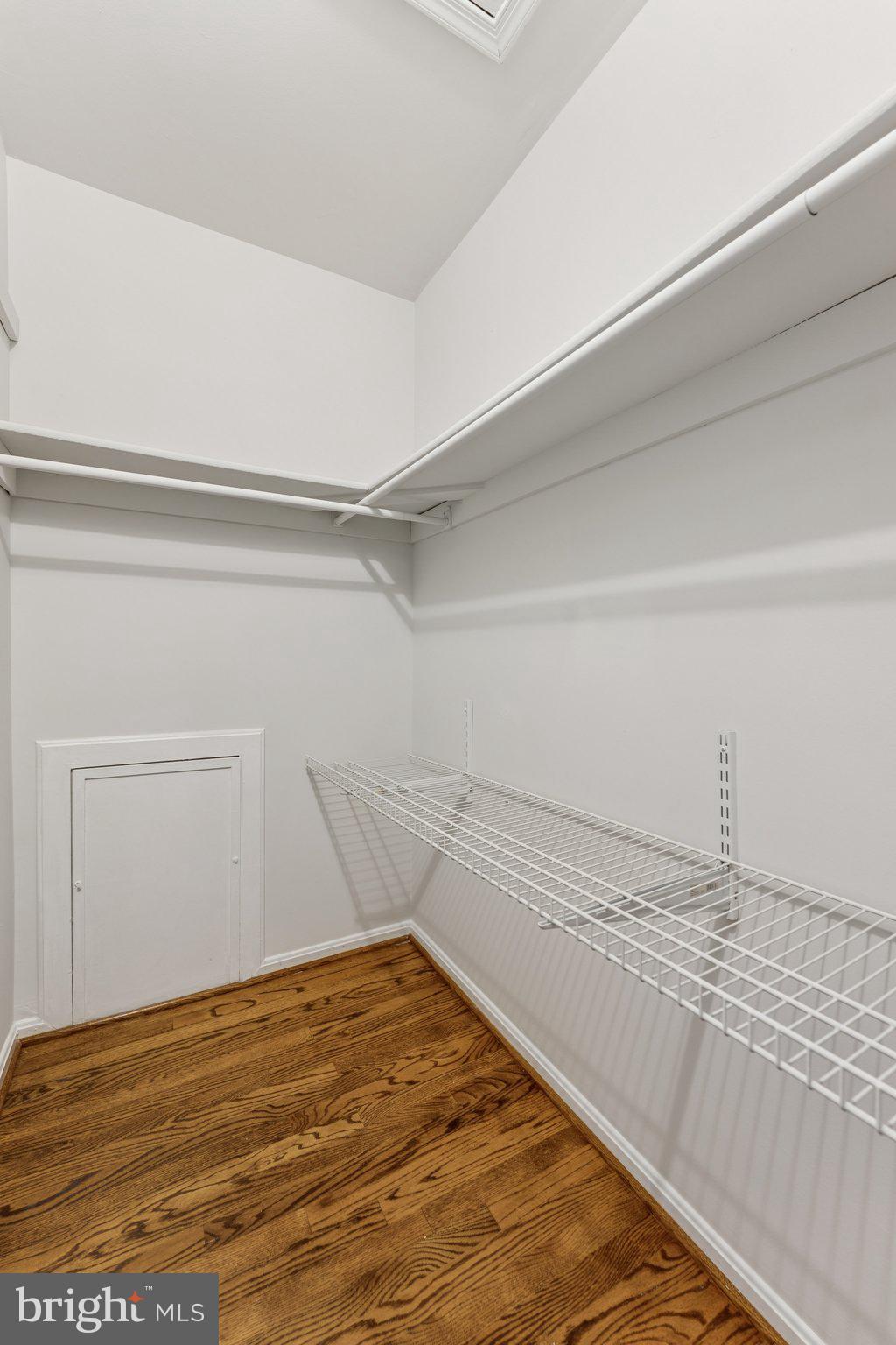 LAFAYETTE VILLAGE - Residential Lease