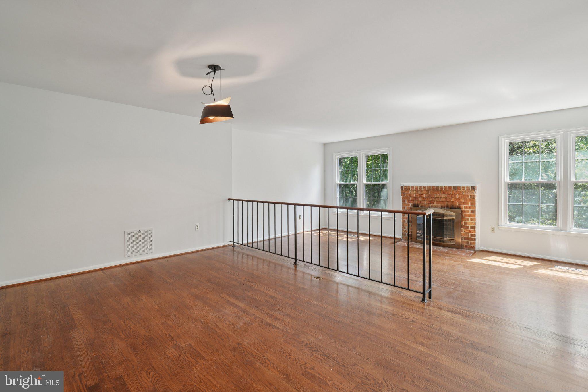 LAFAYETTE VILLAGE - Residential Lease