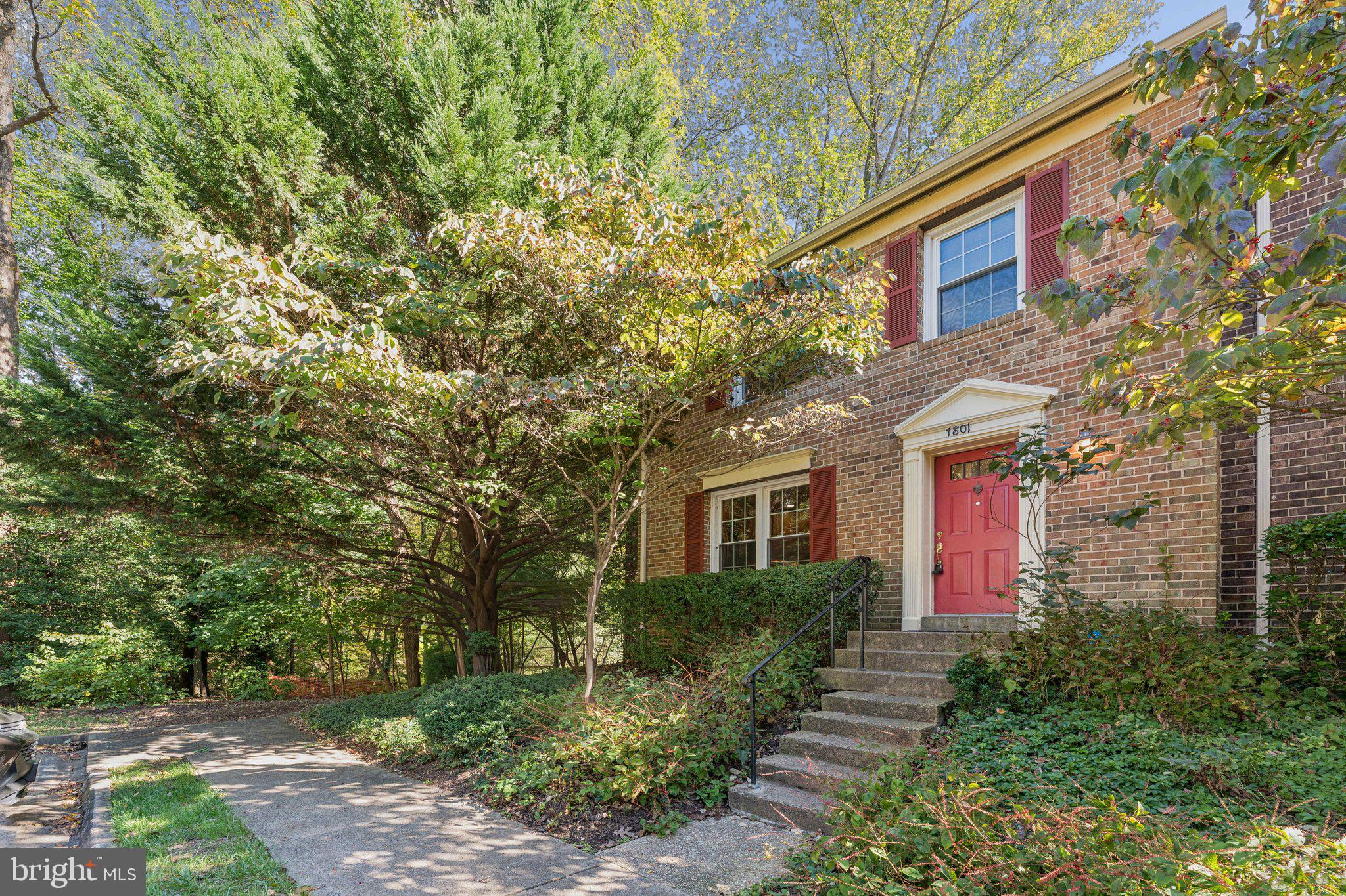 LAFAYETTE VILLAGE - Residential Lease