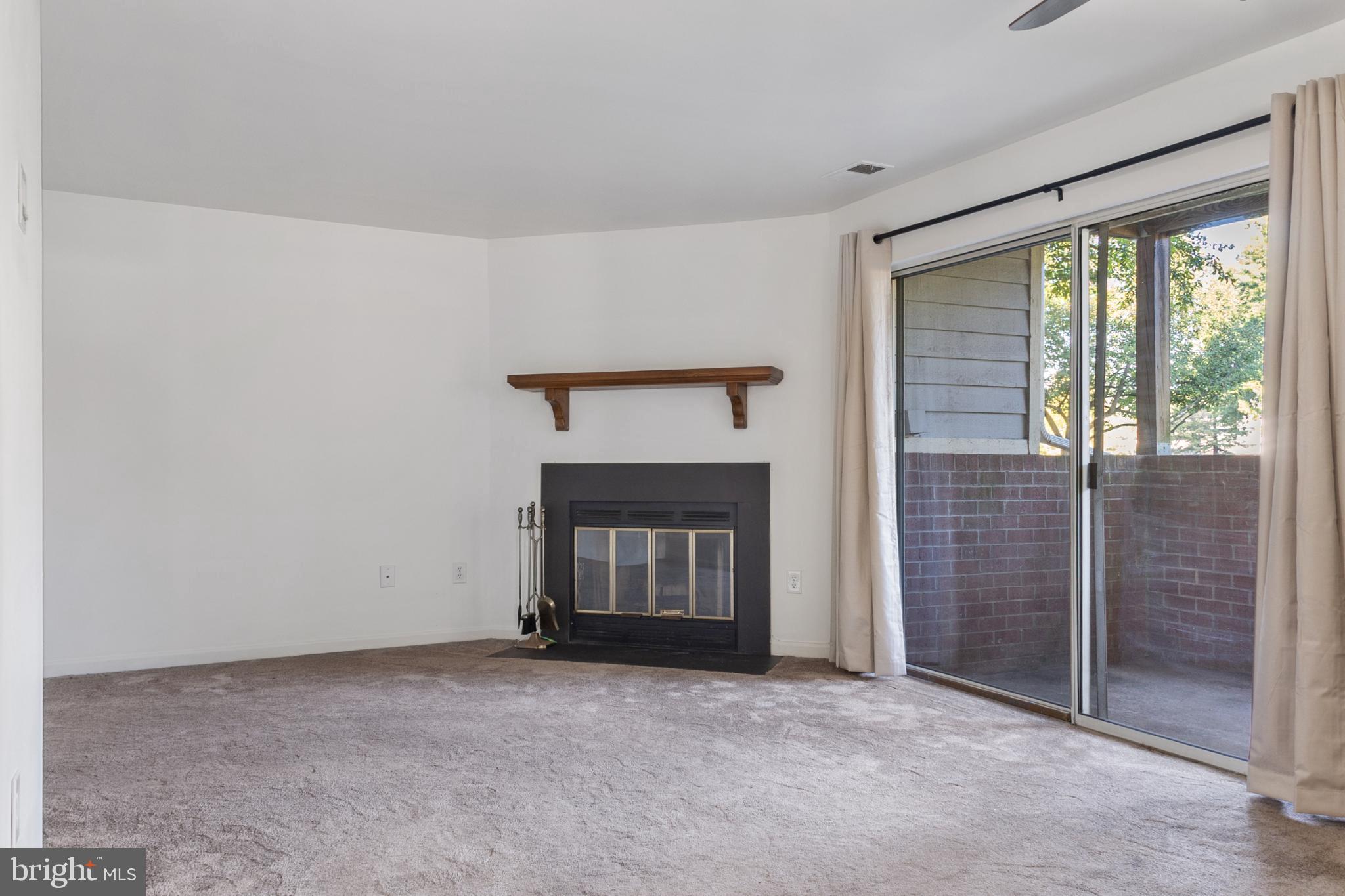 CROMWELL FOUNTAIN - Residential Lease