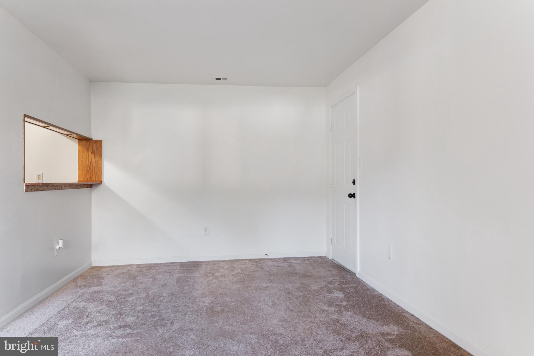 CROMWELL FOUNTAIN - Residential Lease