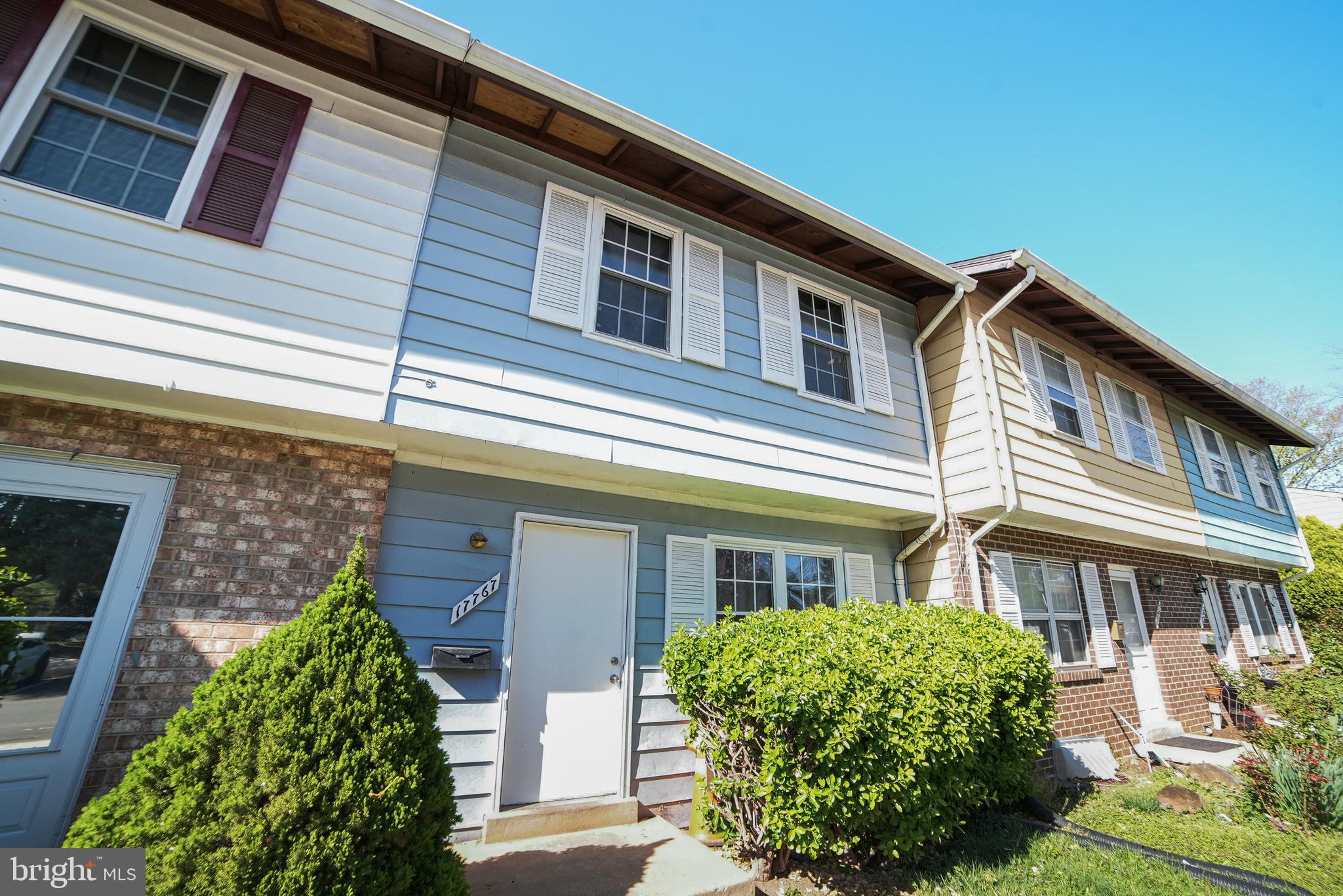 TOWNE CREST - Residential