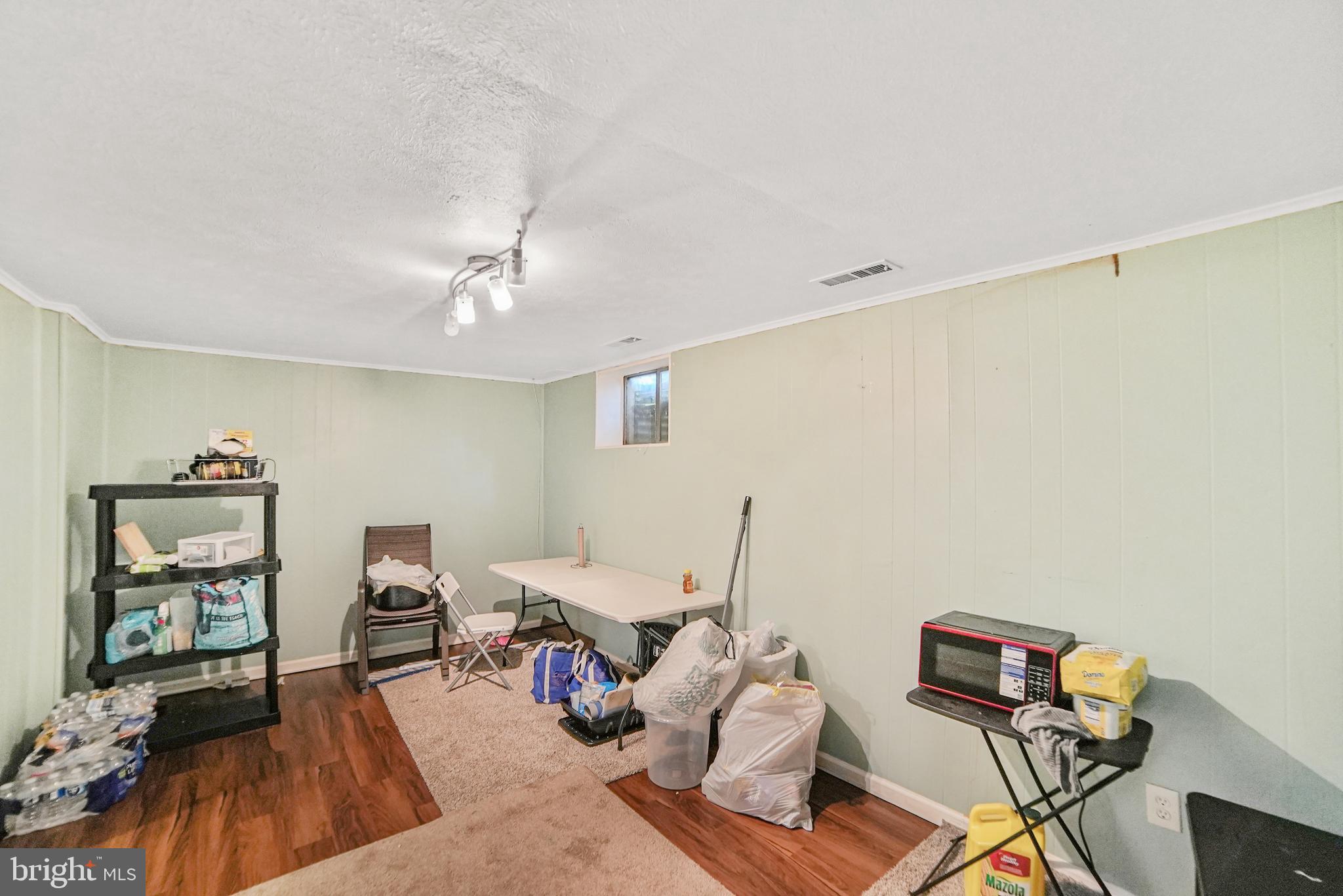 TOWNE CREST - Residential