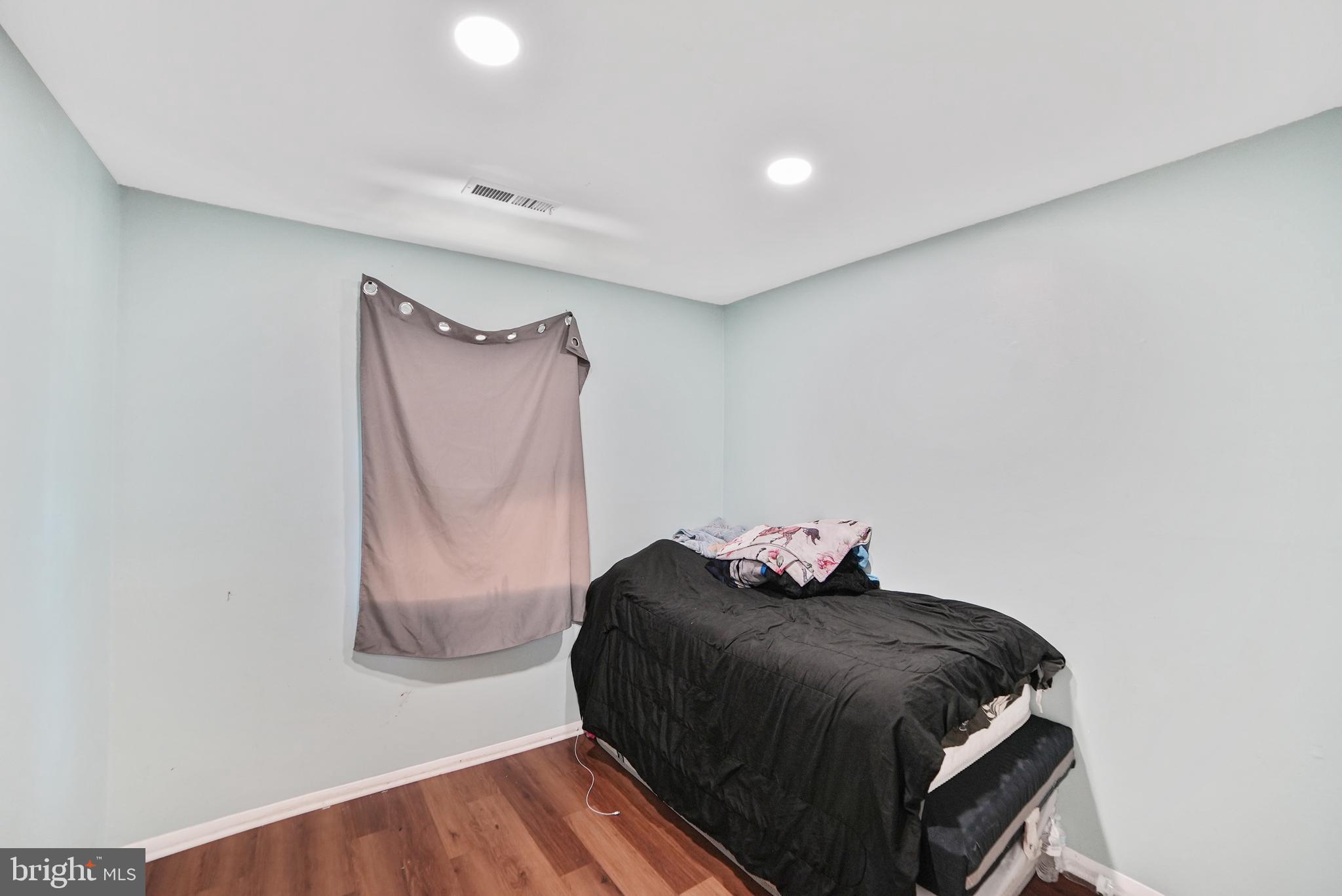 TOWNE CREST - Residential