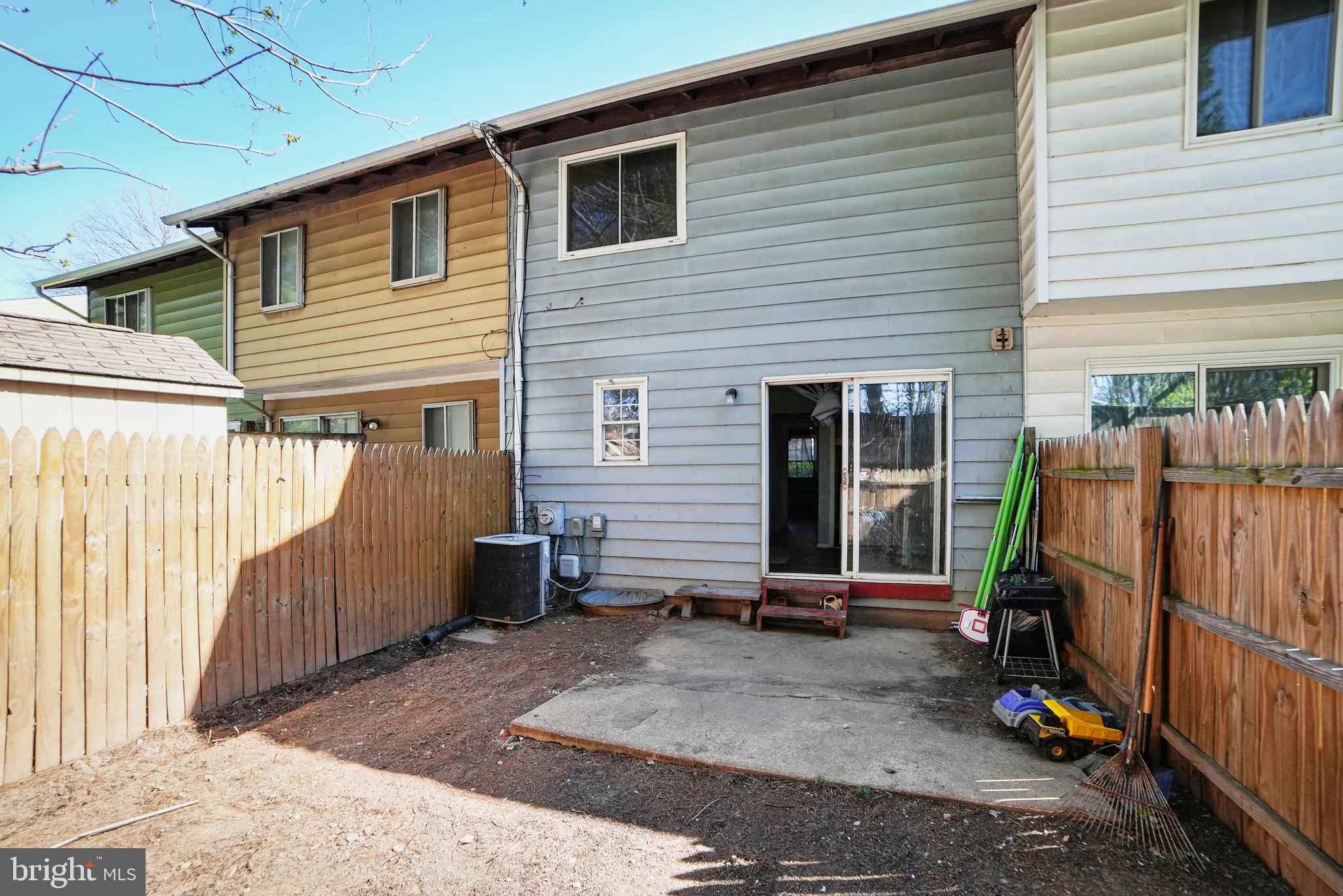 TOWNE CREST - Residential