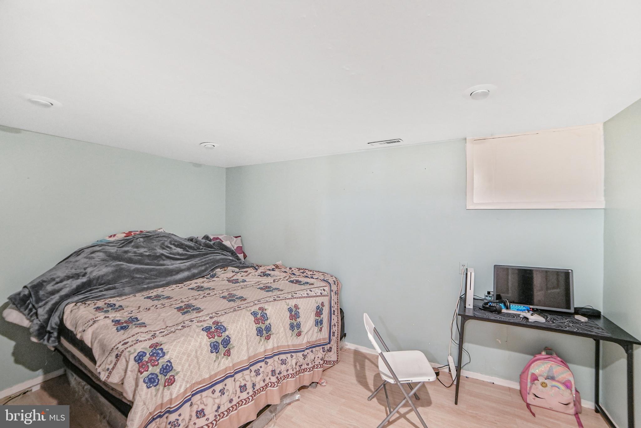 TOWNE CREST - Residential