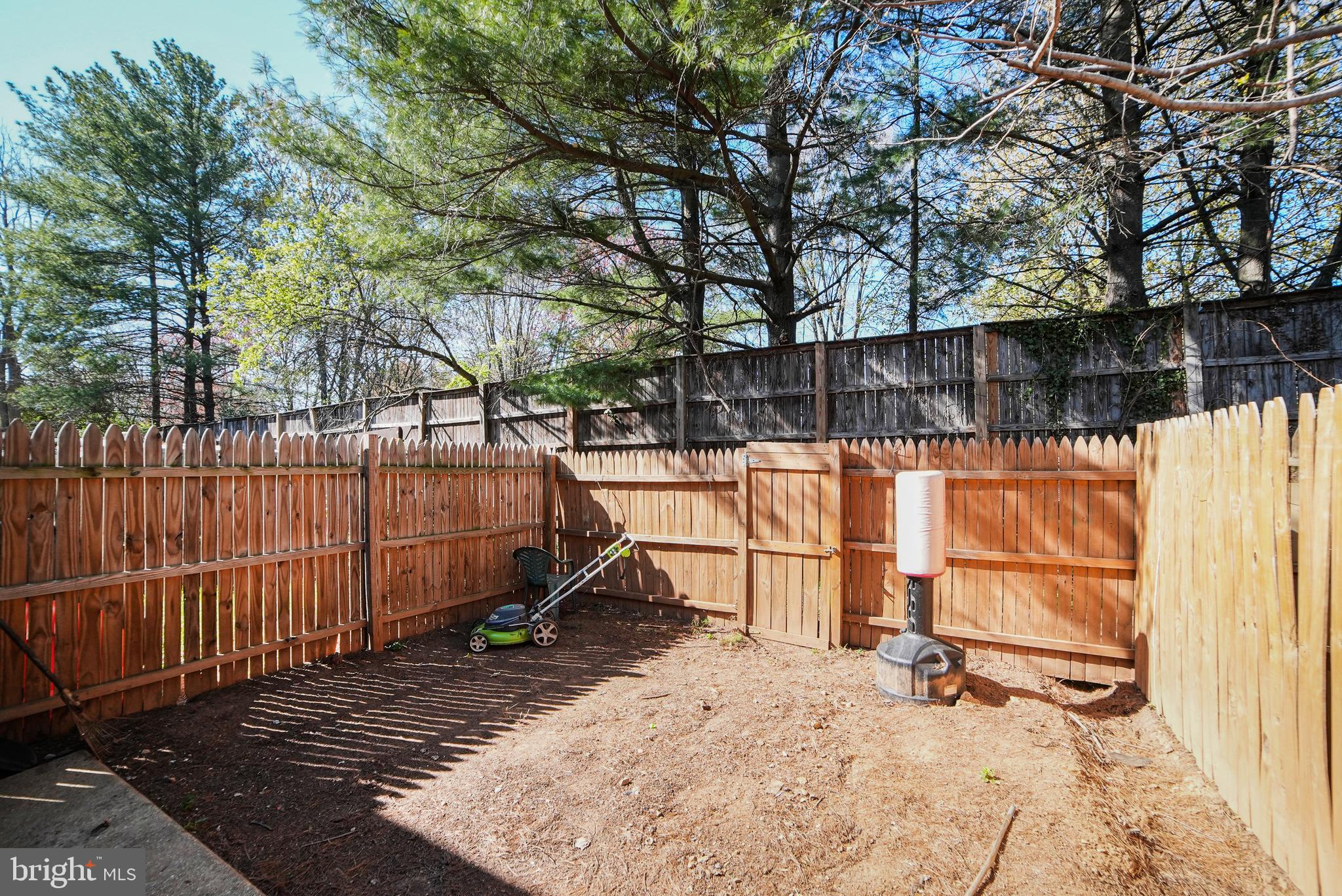 TOWNE CREST - Residential