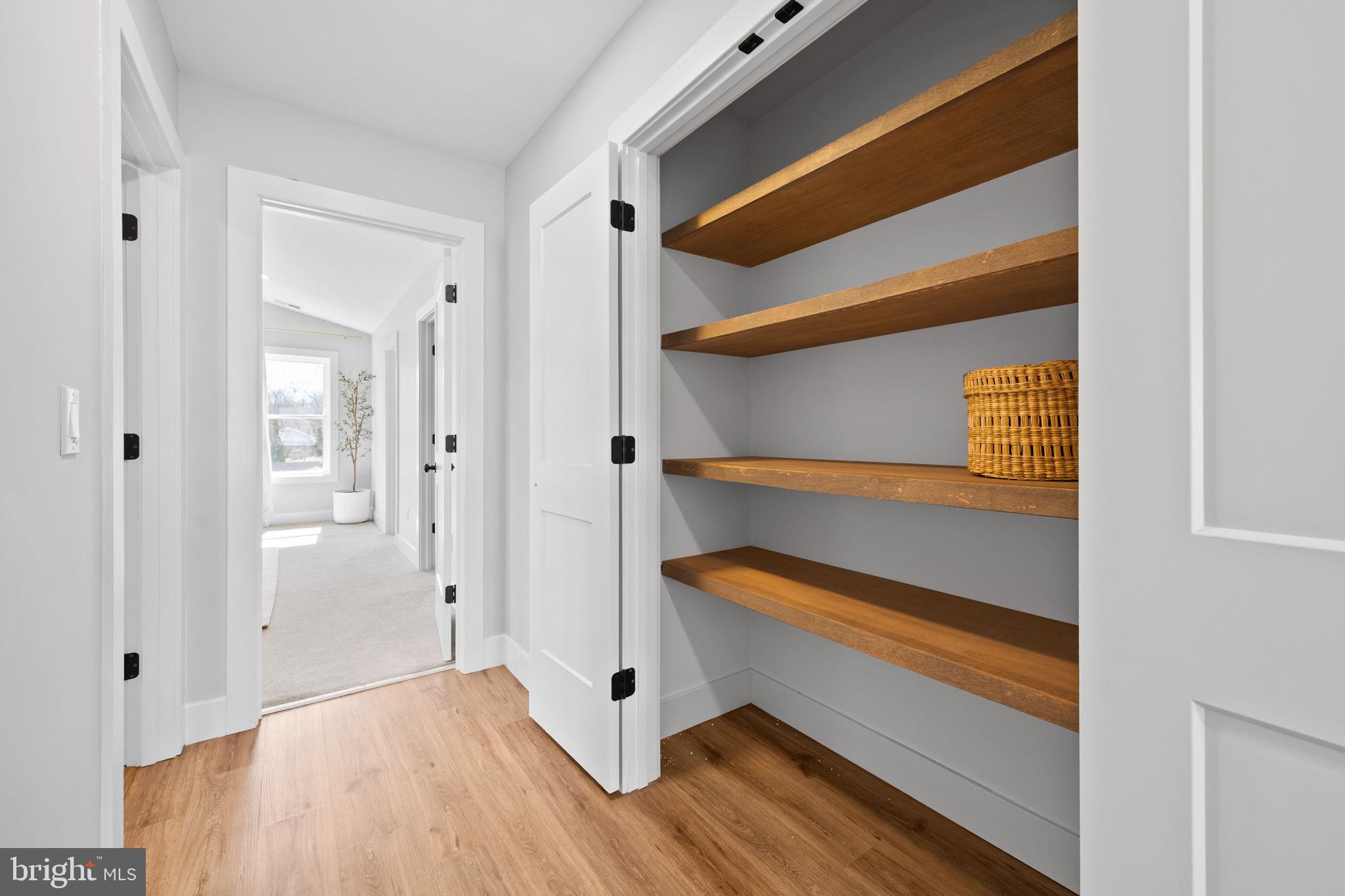 OLIVER BEACH - Residential