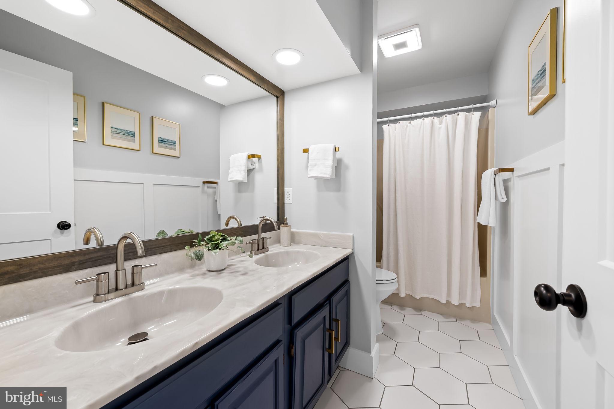 OLIVER BEACH - Residential