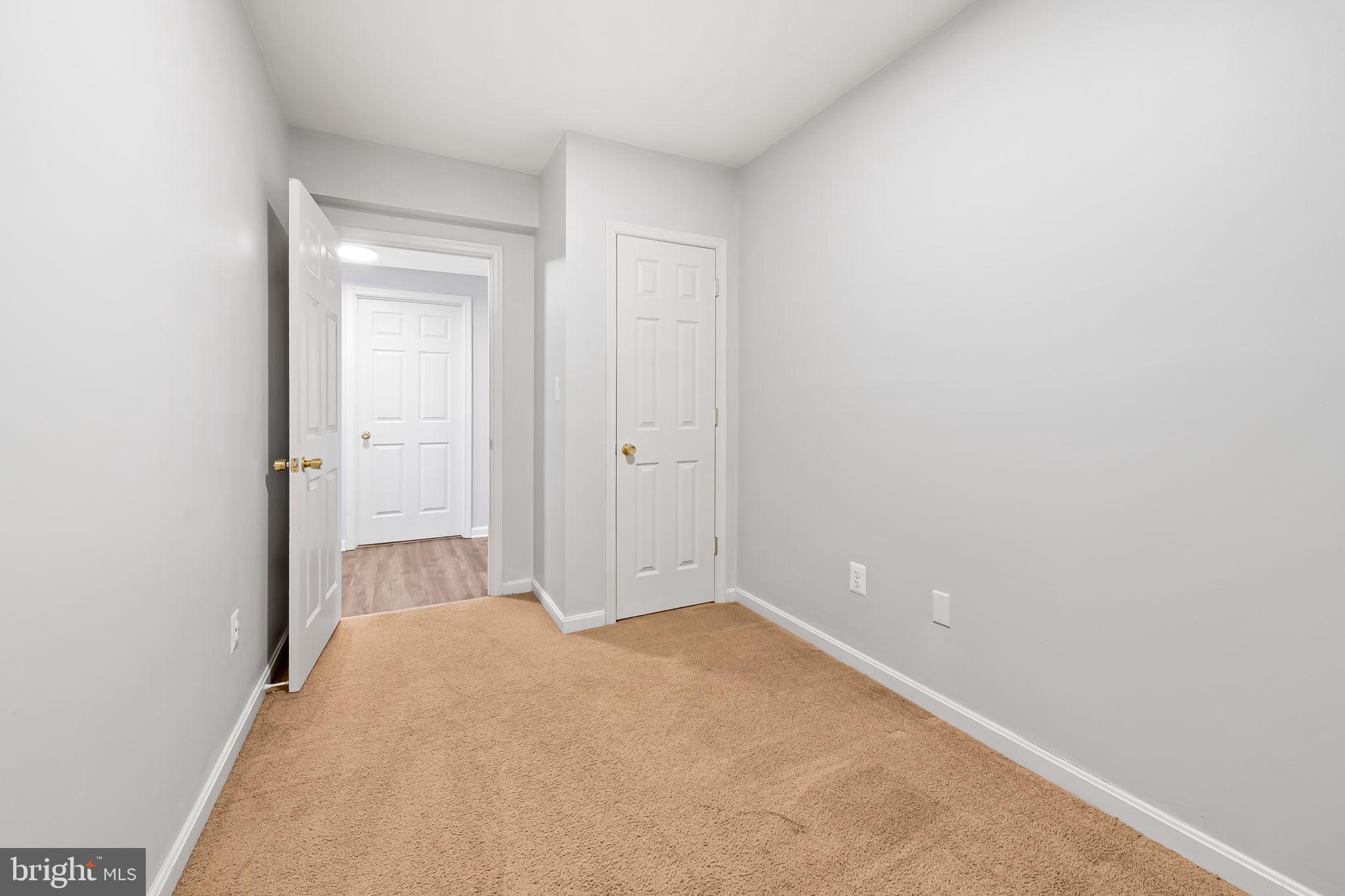 OLIVER BEACH - Residential