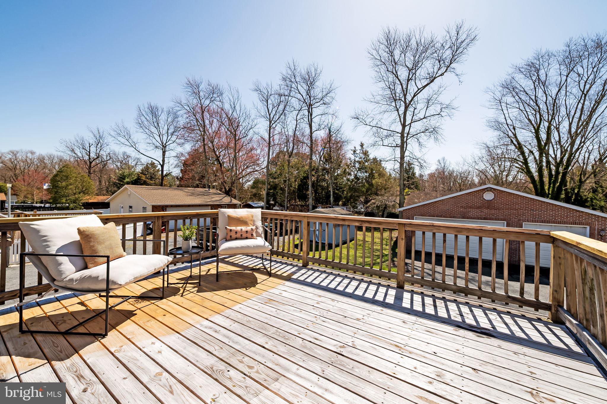 OLIVER BEACH - Residential