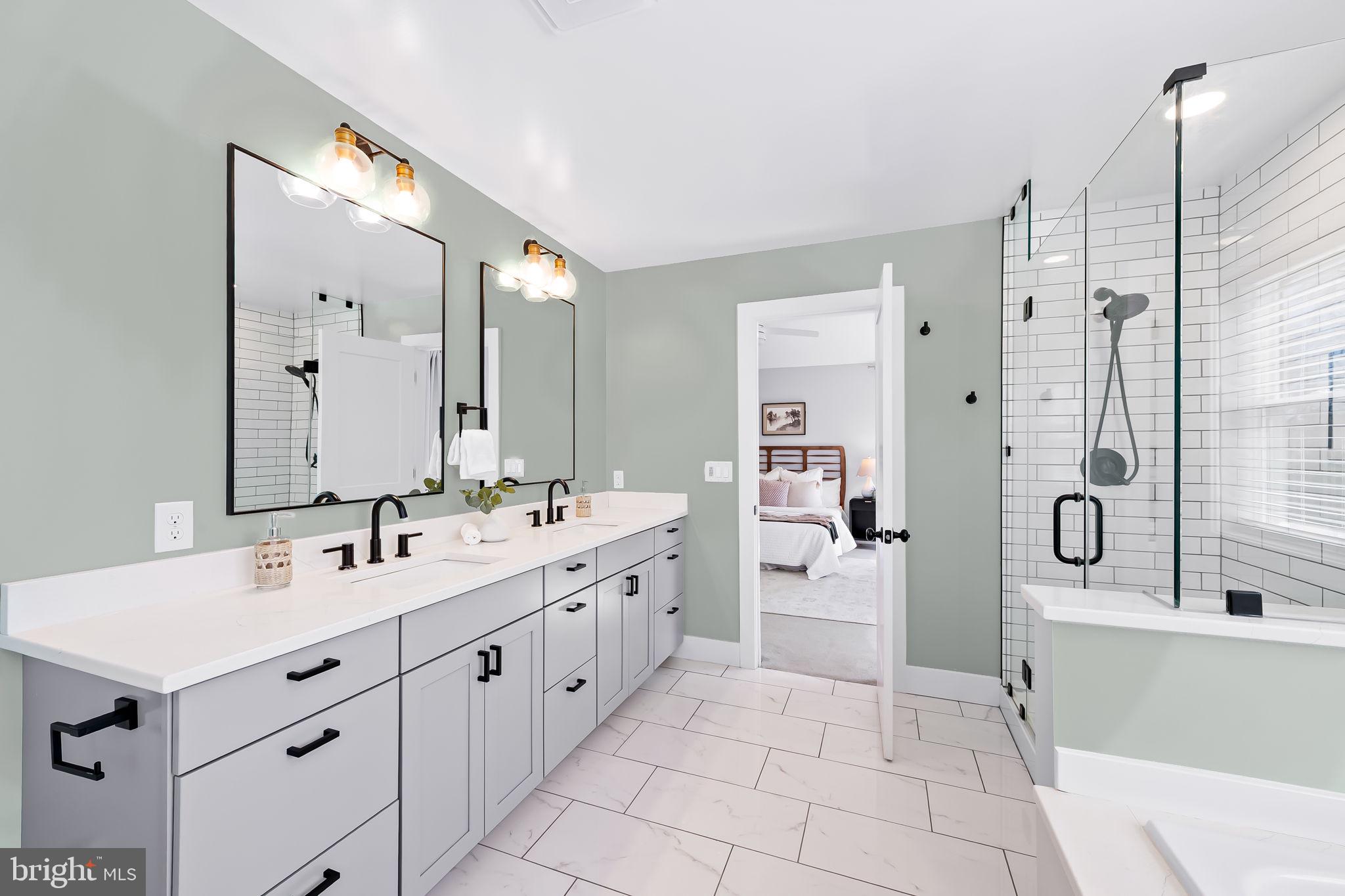 OLIVER BEACH - Residential