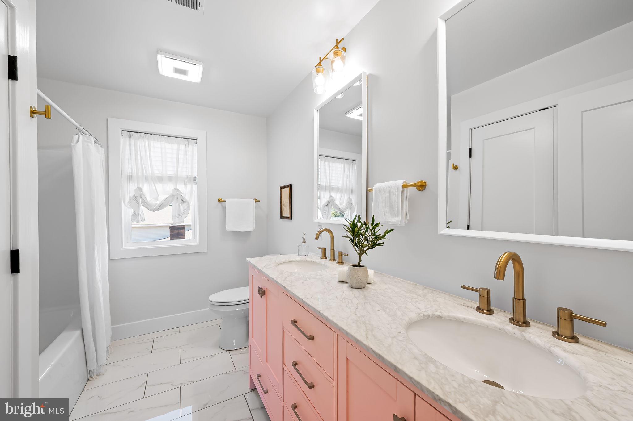 OLIVER BEACH - Residential