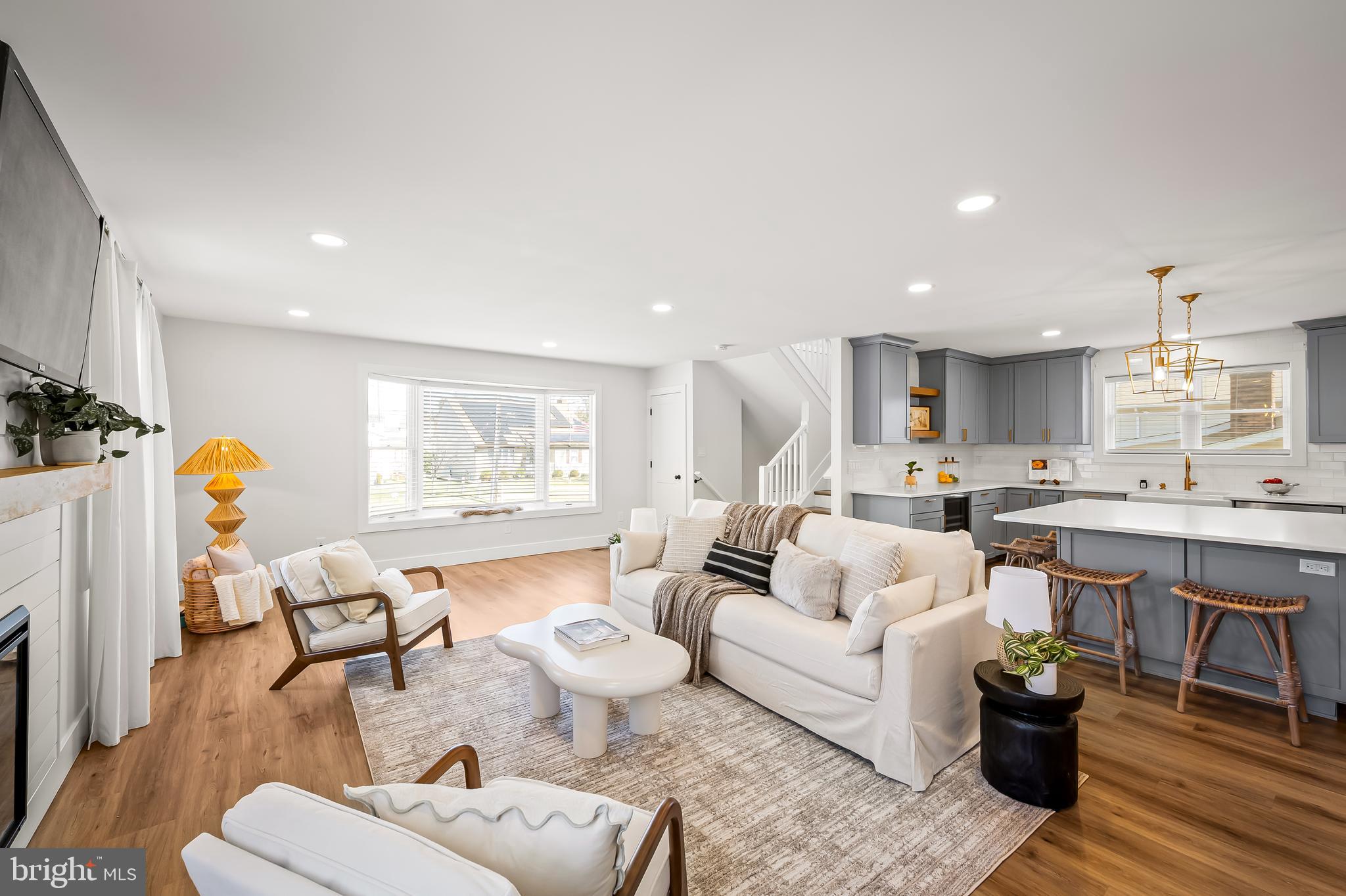 OLIVER BEACH - Residential