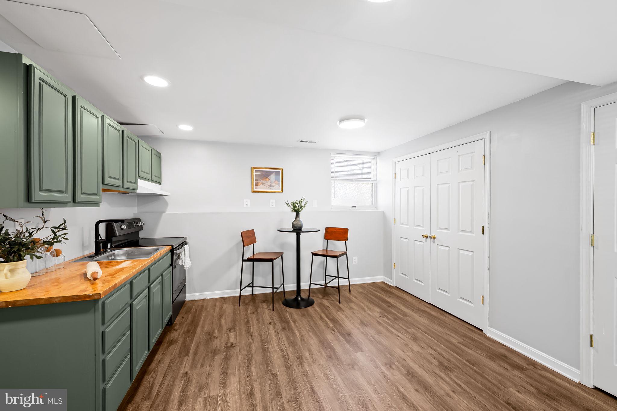 OLIVER BEACH - Residential