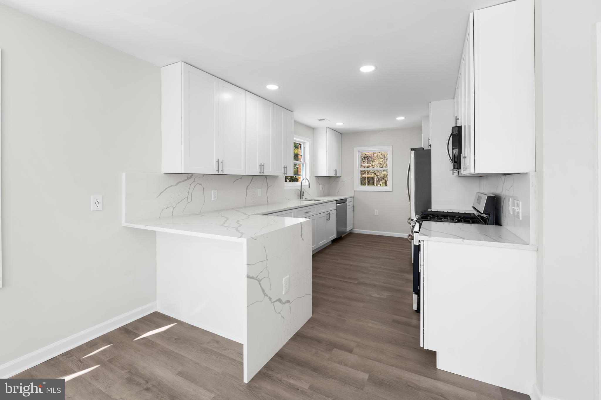 LAUREL - Residential