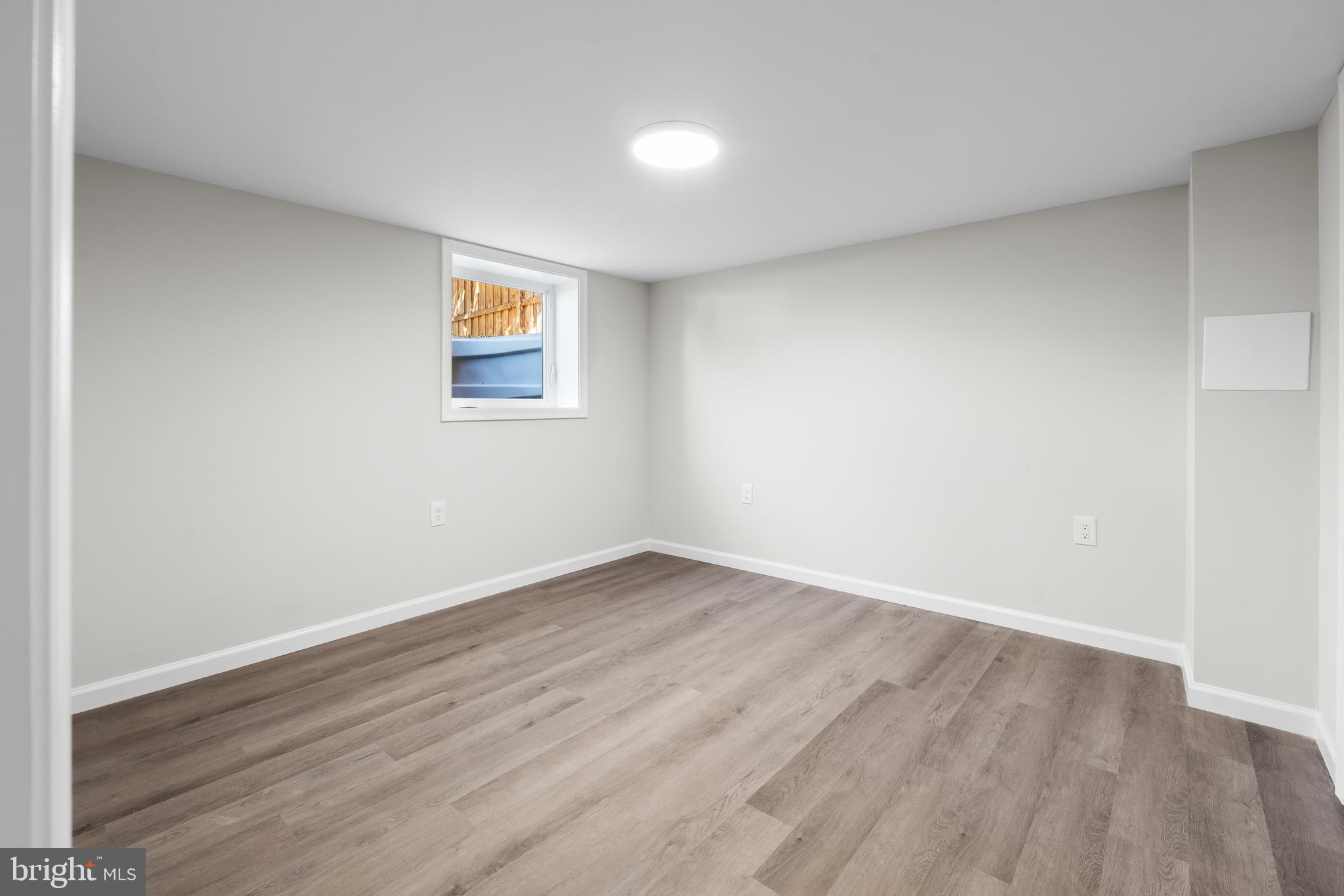 LAUREL - Residential