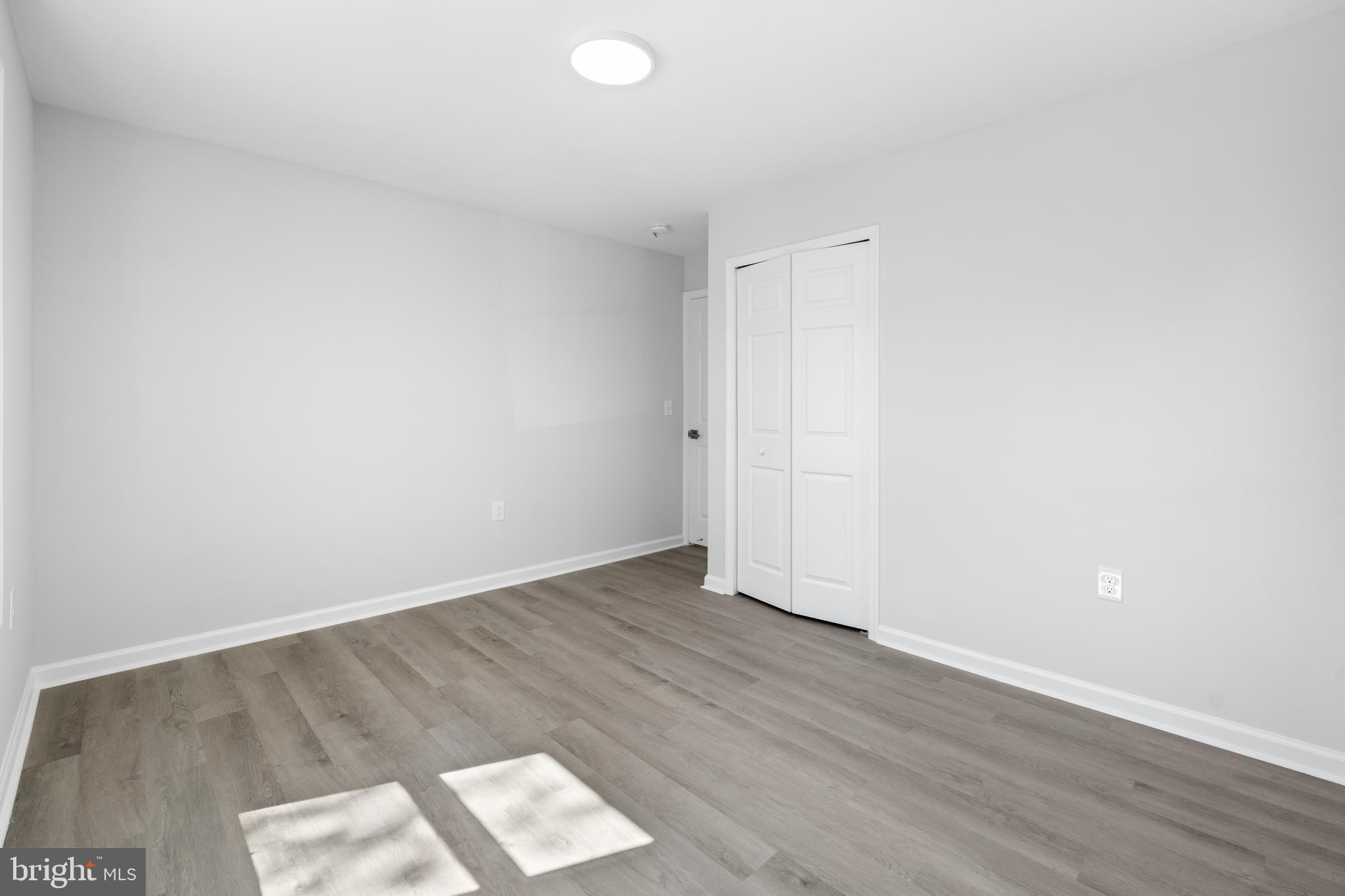 LAUREL - Residential