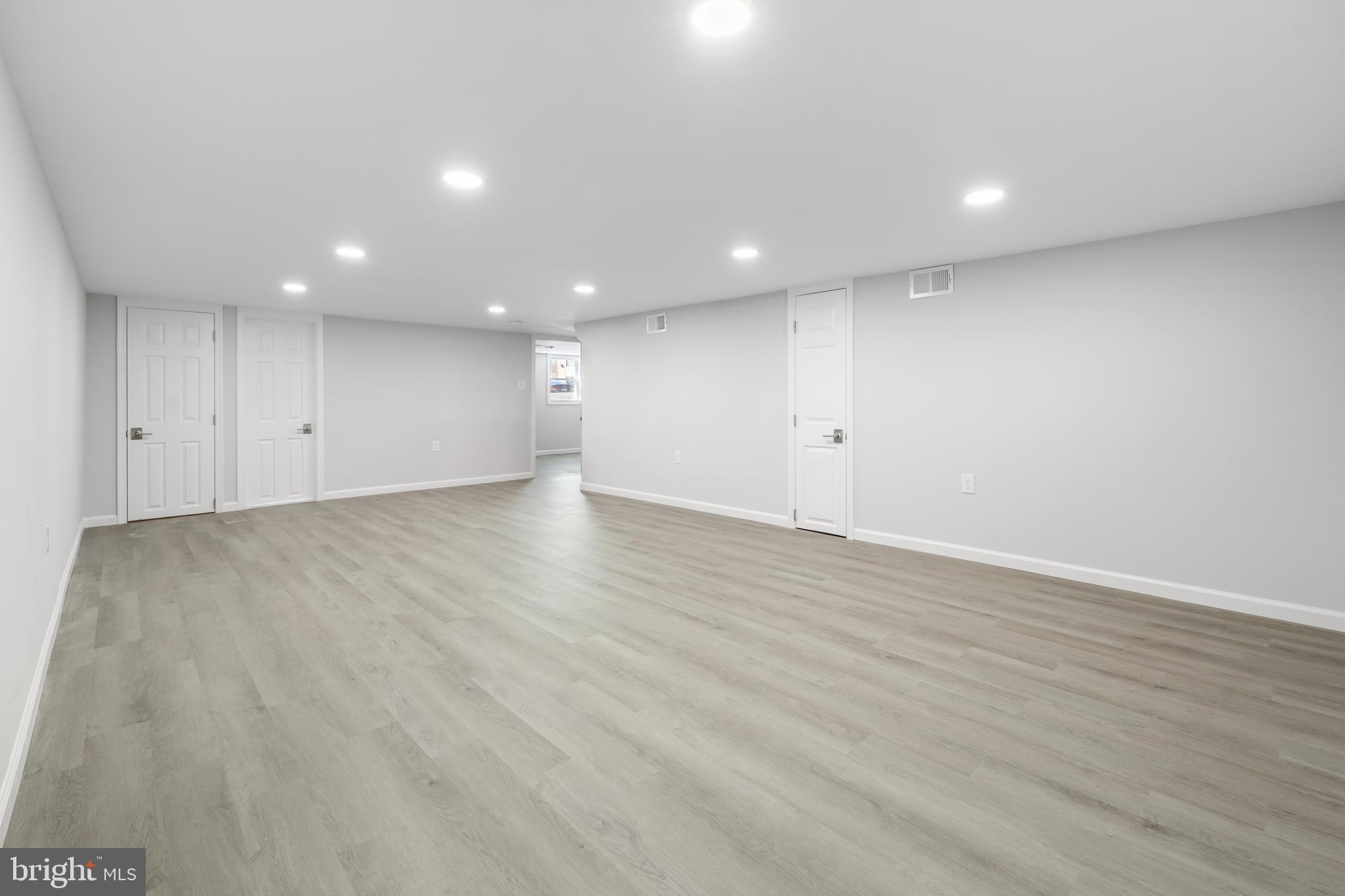 LAUREL - Residential