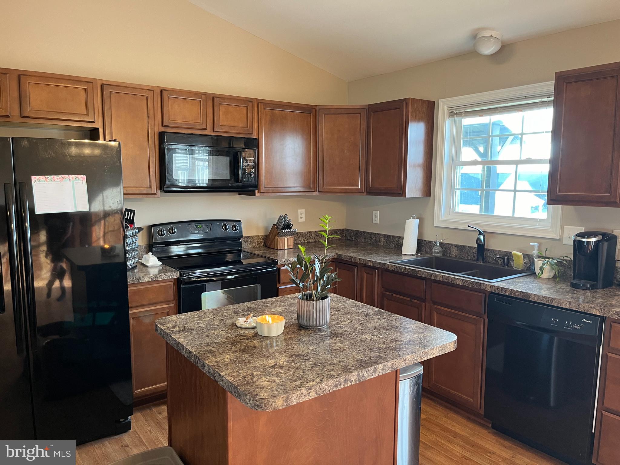 PRINCETON SHOALS - Residential