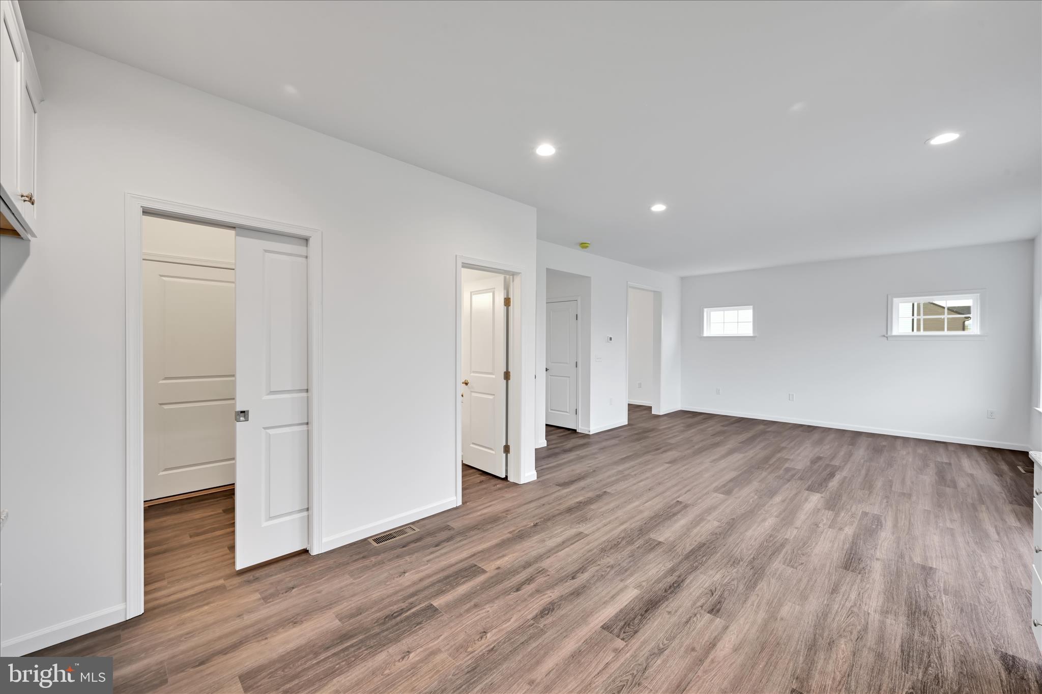 SOUTHERN VILLAGE - Residential