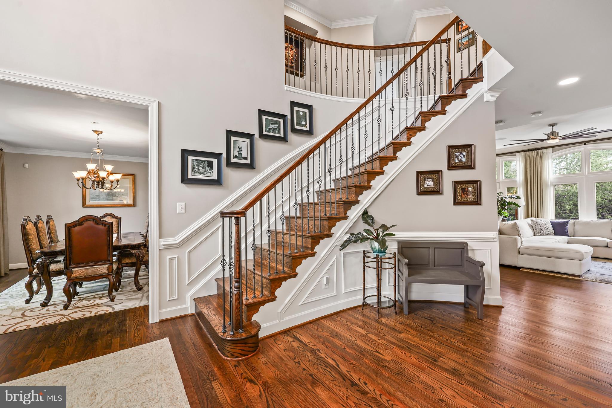 HUNTERS END - Residential