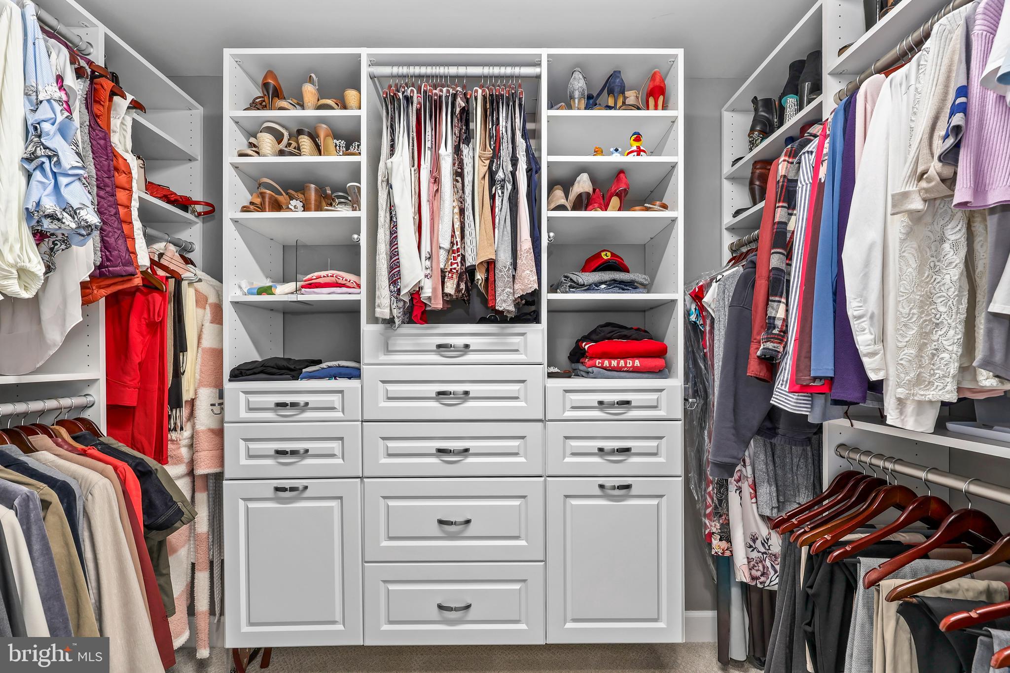 HUNTERS END - Residential