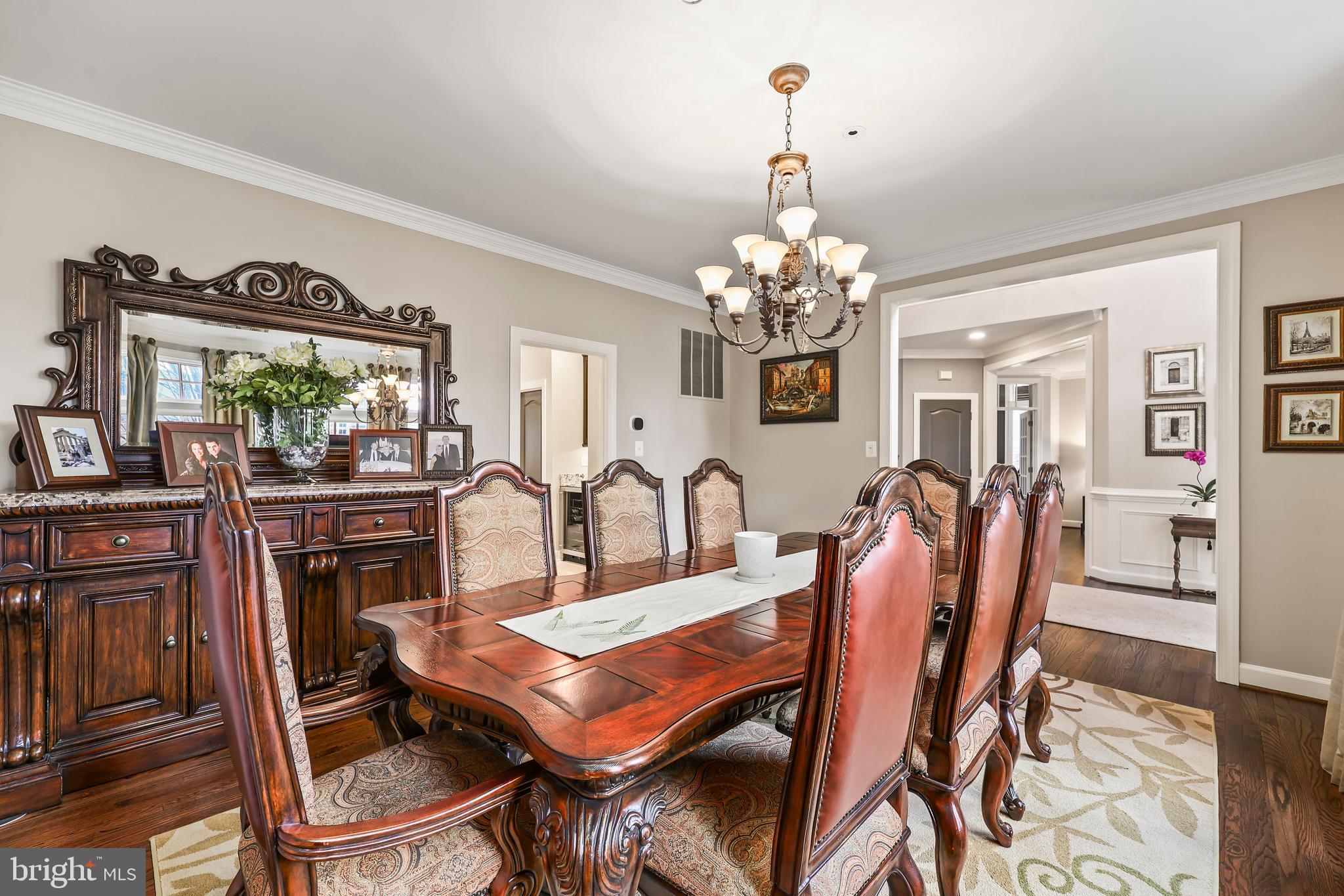 HUNTERS END - Residential