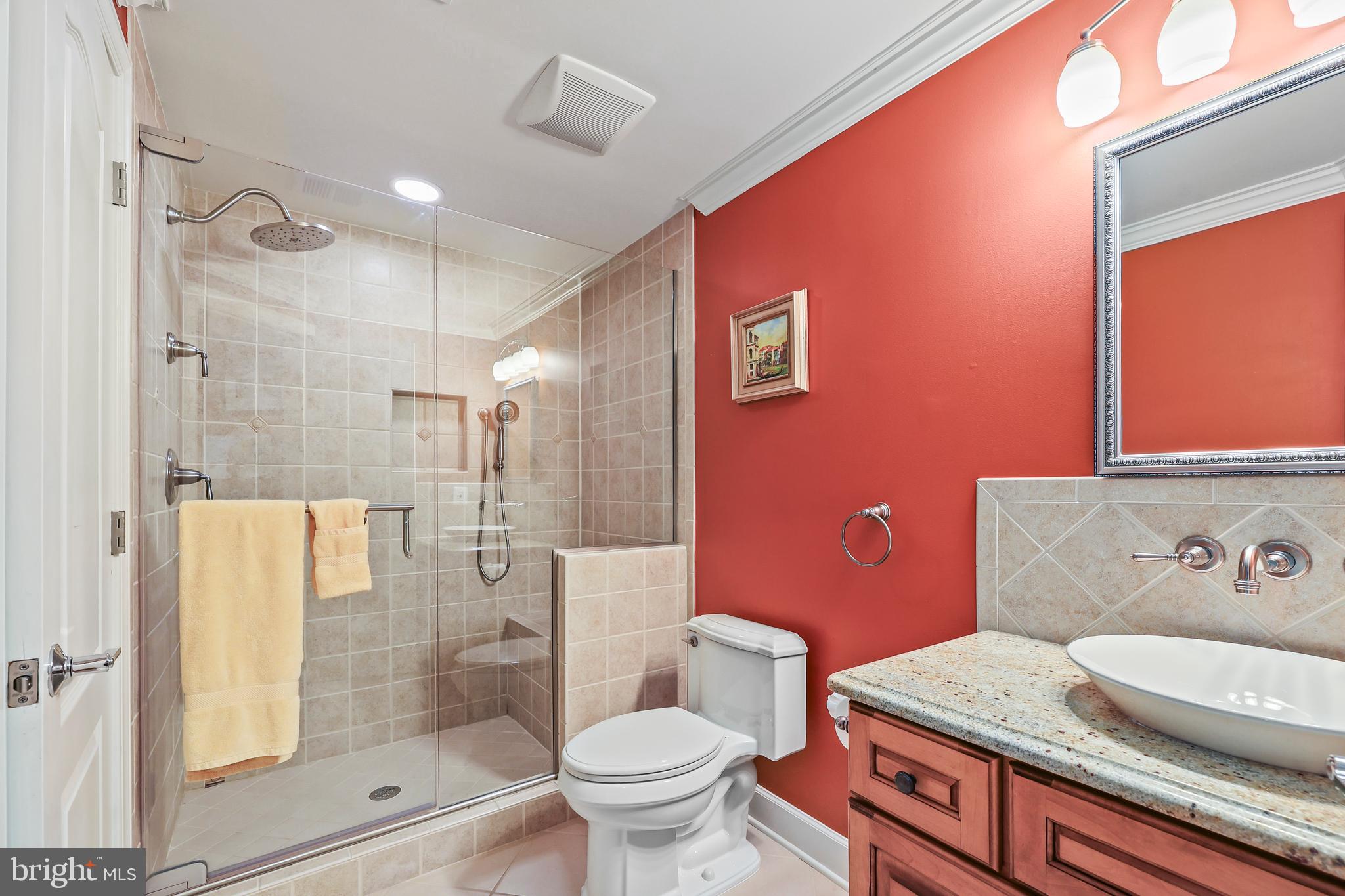 HUNTERS END - Residential