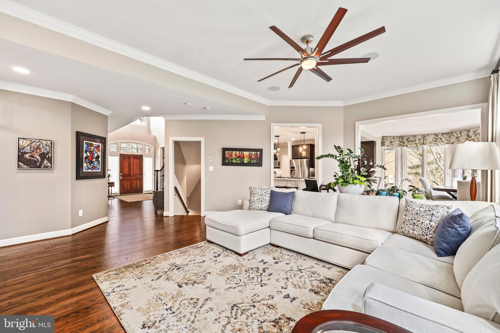 HUNTERS END - Residential