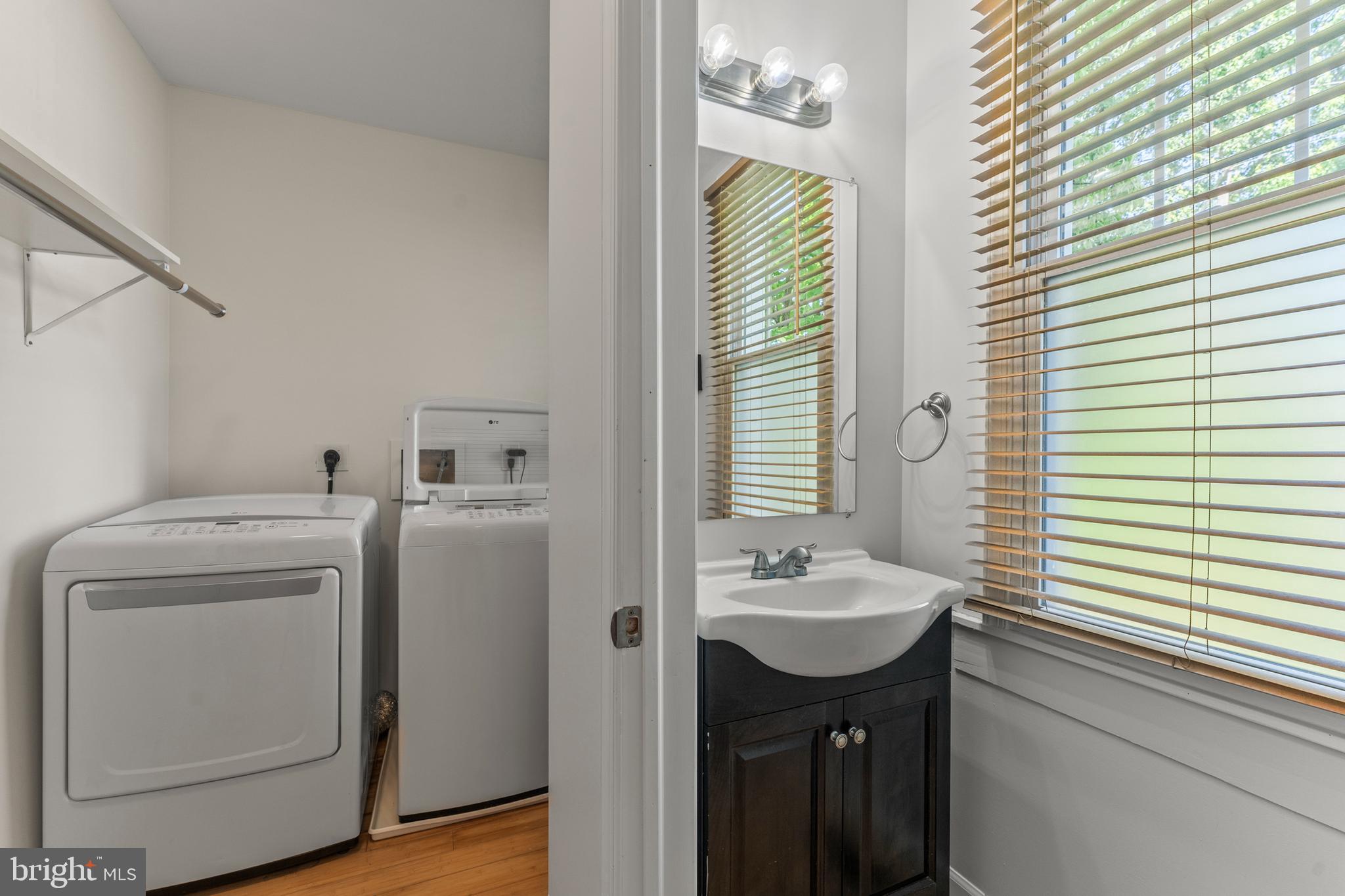 LAURAVILLE HISTORIC DISTRICT - Residential