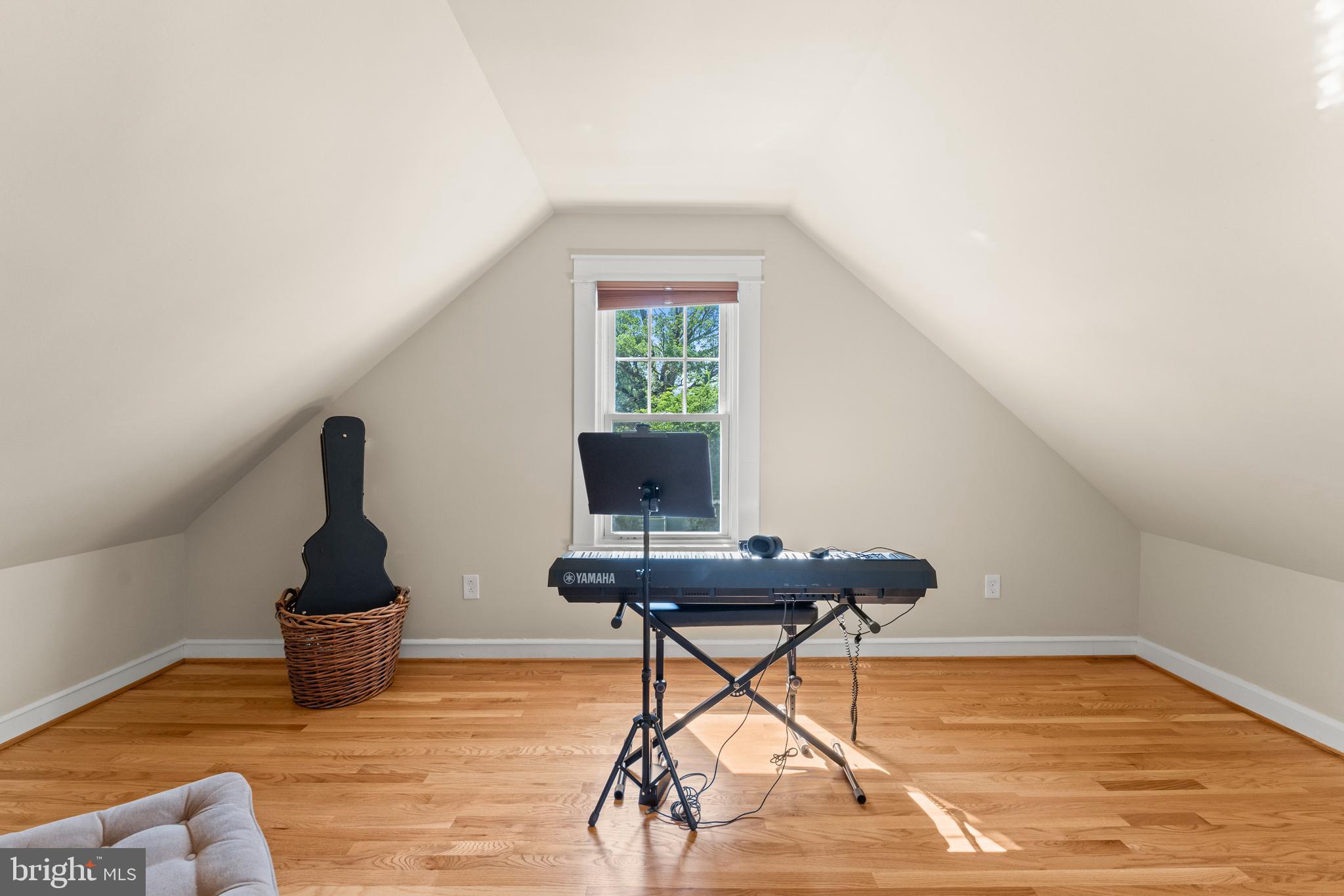 LAURAVILLE HISTORIC DISTRICT - Residential