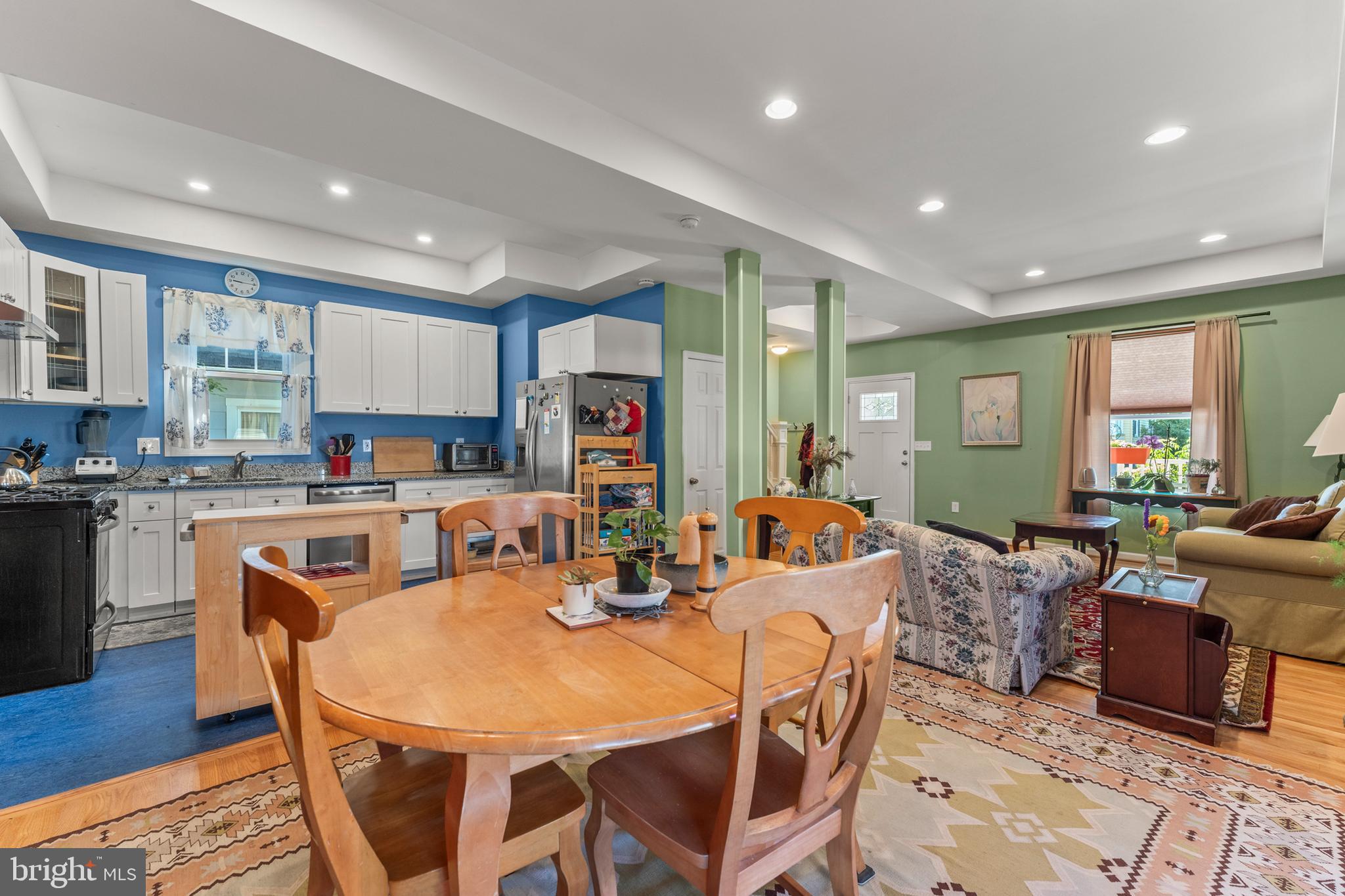 LAURAVILLE HISTORIC DISTRICT - Residential